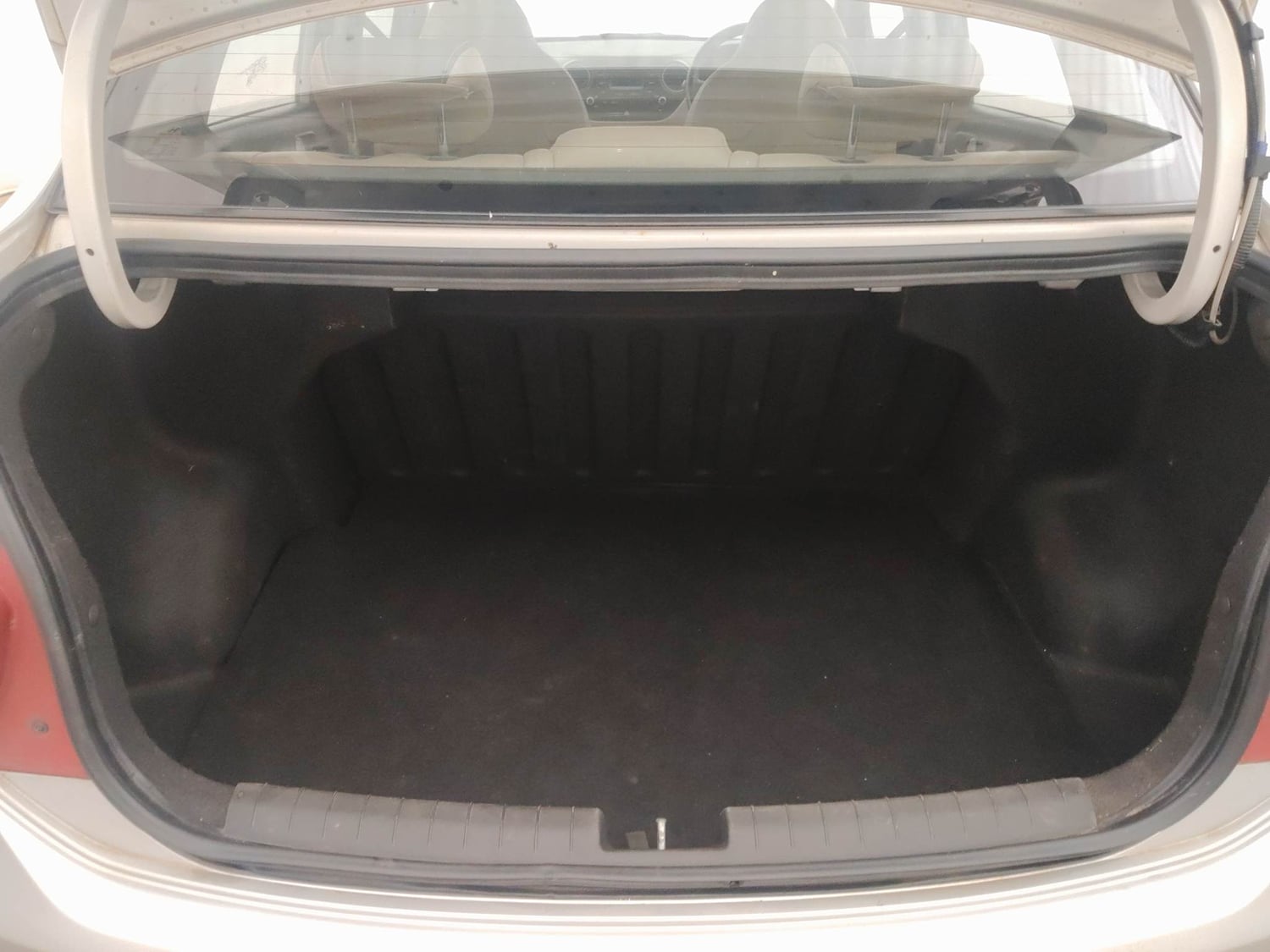 Used 2014 Hyundai Xcent S 1.2 (O) Petrol Manual interior DICKY INSIDE VIEW