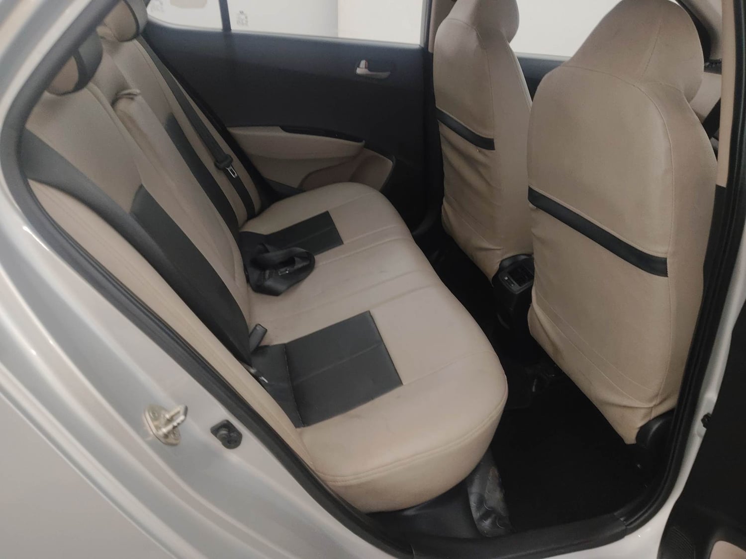 Used 2014 Hyundai Xcent S 1.2 (O) Petrol Manual interior RIGHT SIDE REAR DOOR CABIN VIEW
