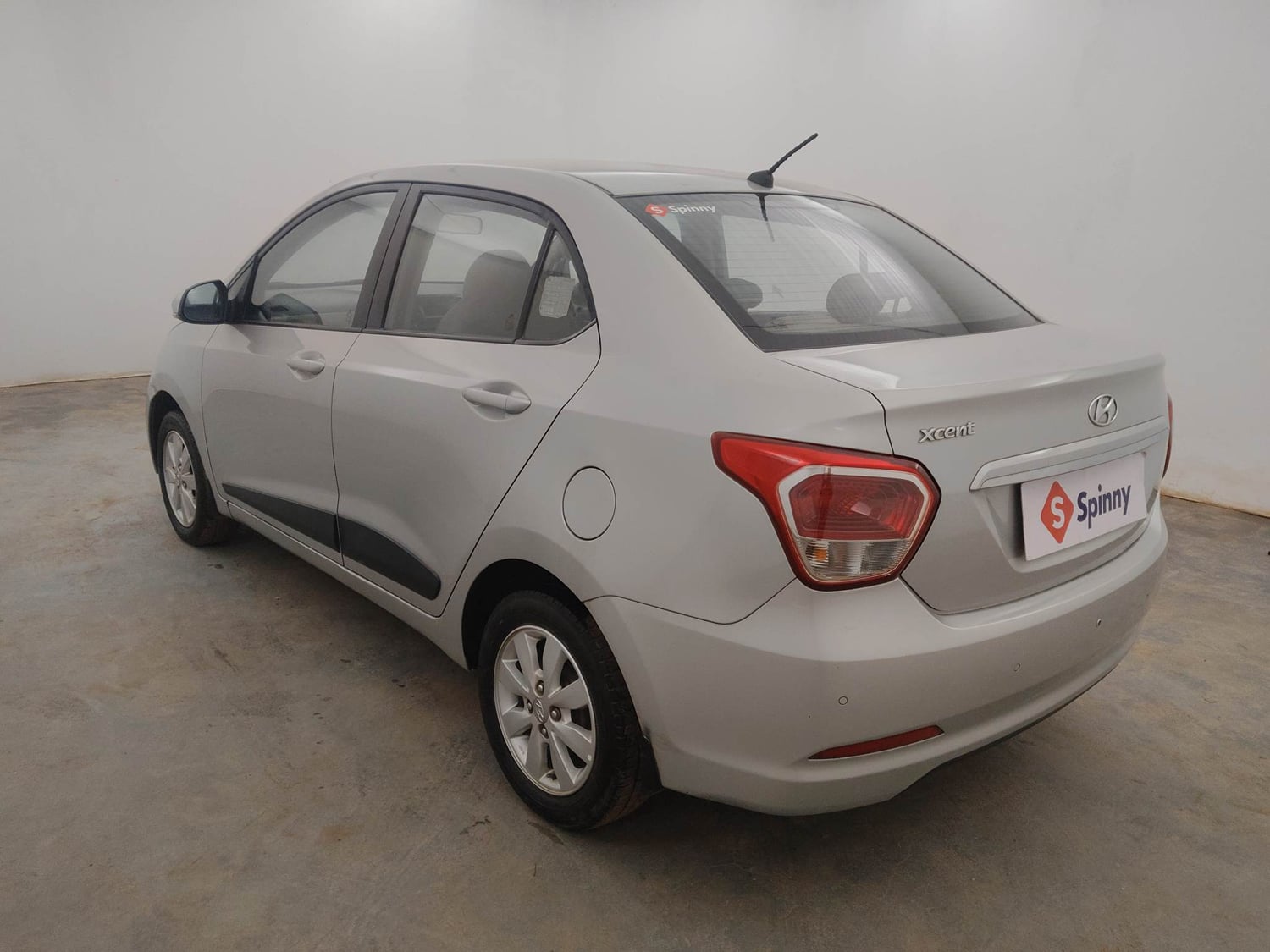 Used 2014 Hyundai Xcent S 1.2 (O) Petrol Manual exterior LEFT REAR CORNER VIEW