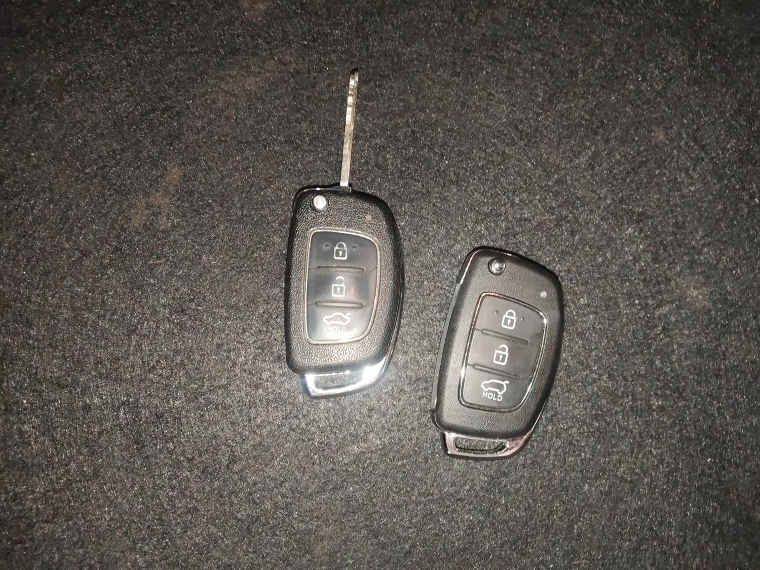 Used 2014 Hyundai Xcent S 1.2 (O) Petrol Manual extra CAR KEY VIEW