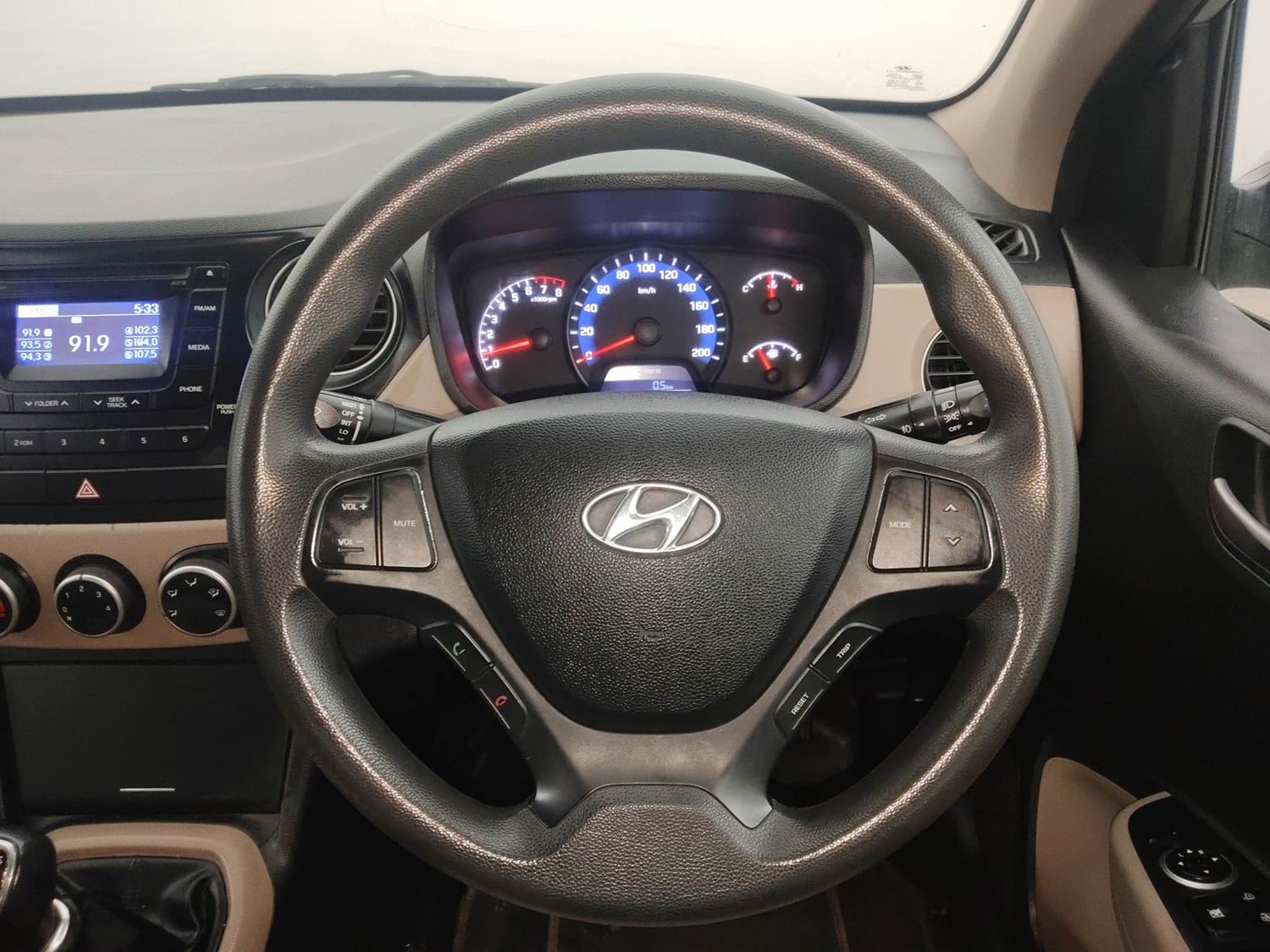 Used 2014 Hyundai Xcent S 1.2 (O) Petrol Manual interior STEERING VIEW