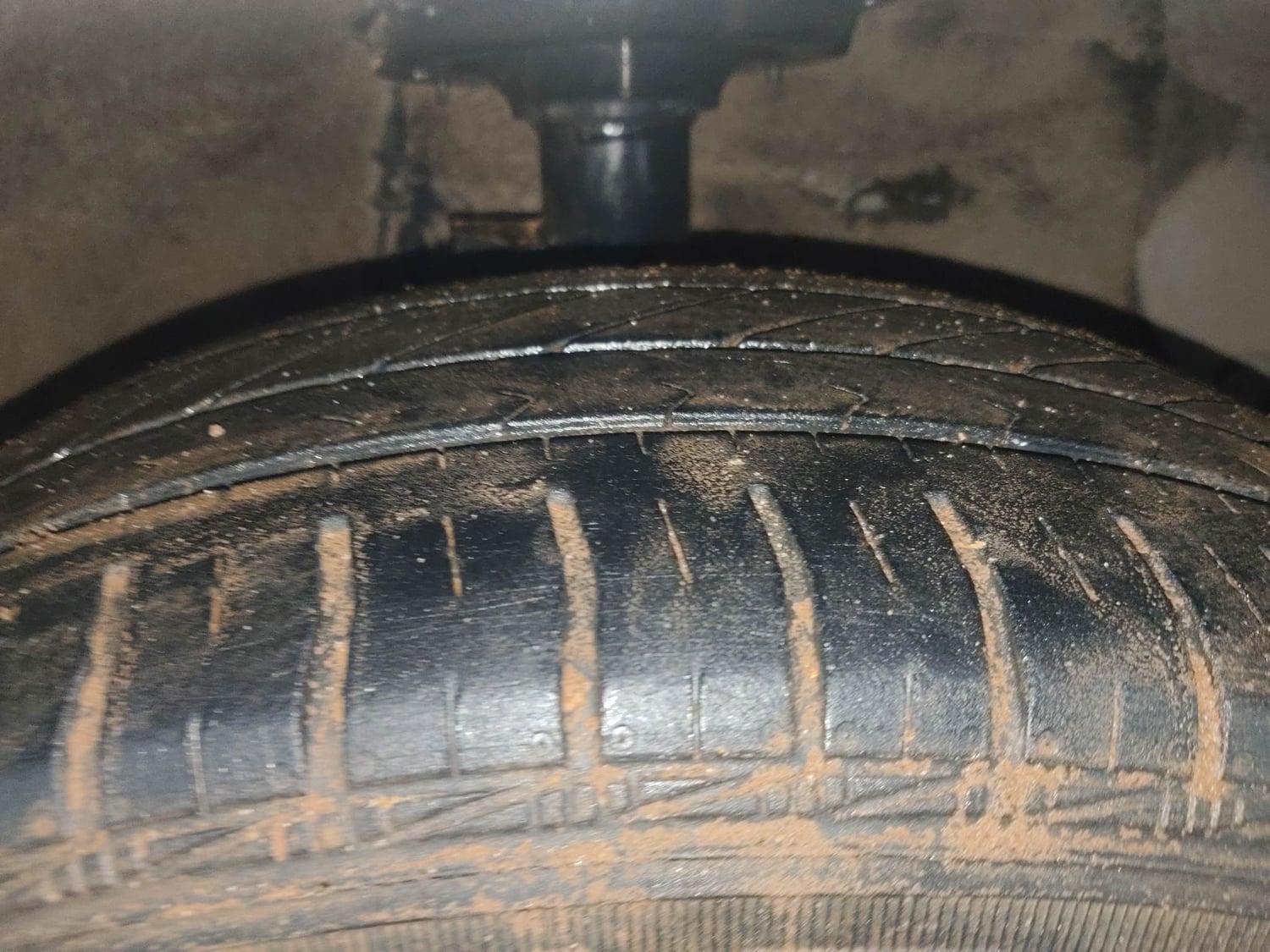Used 2014 Hyundai Xcent S 1.2 (O) Petrol Manual tyres RIGHT FRONT TYRE TREAD VIEW