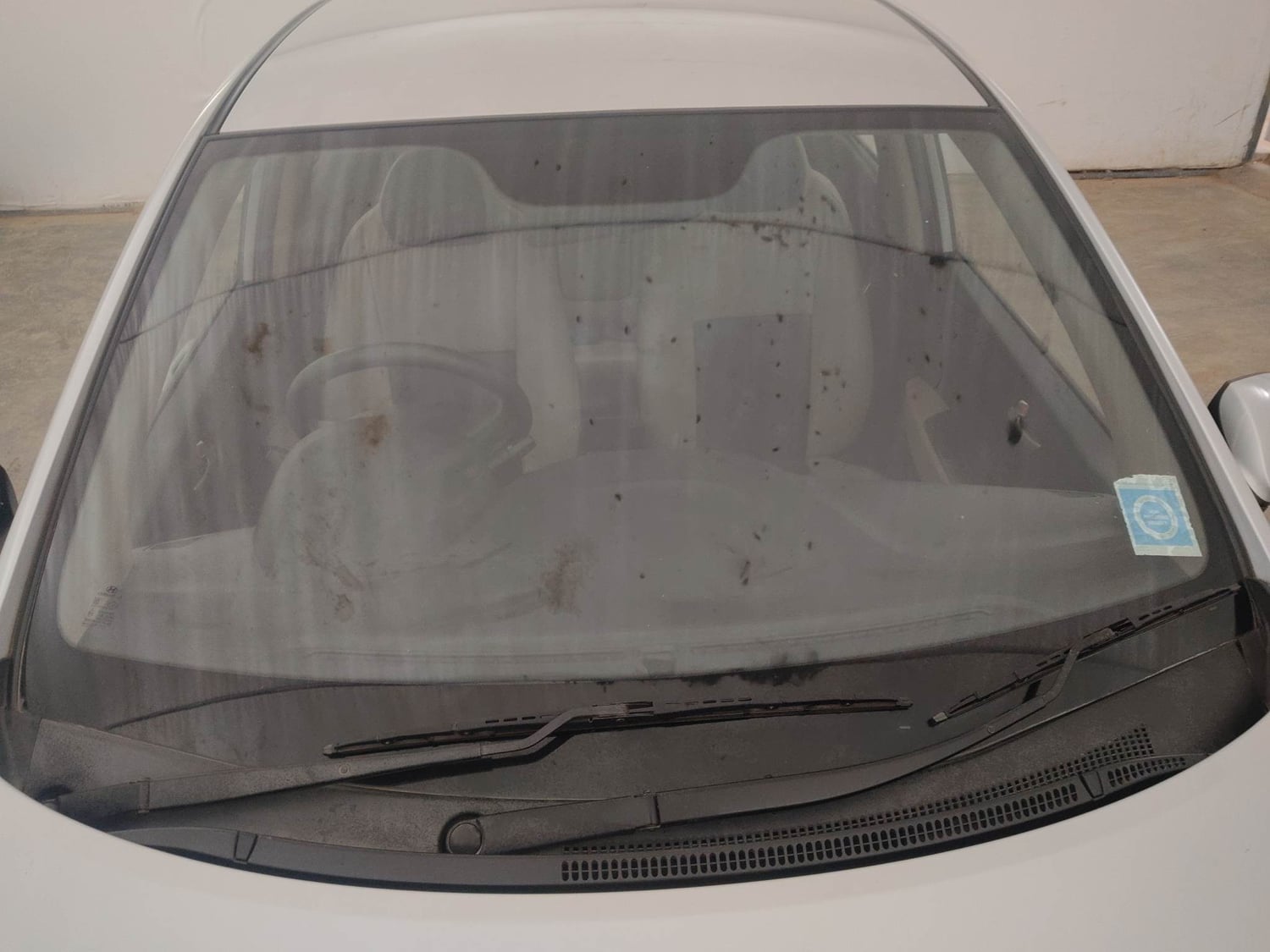 Used 2014 Hyundai Xcent S 1.2 (O) Petrol Manual exterior FRONT WINDSHIELD VIEW