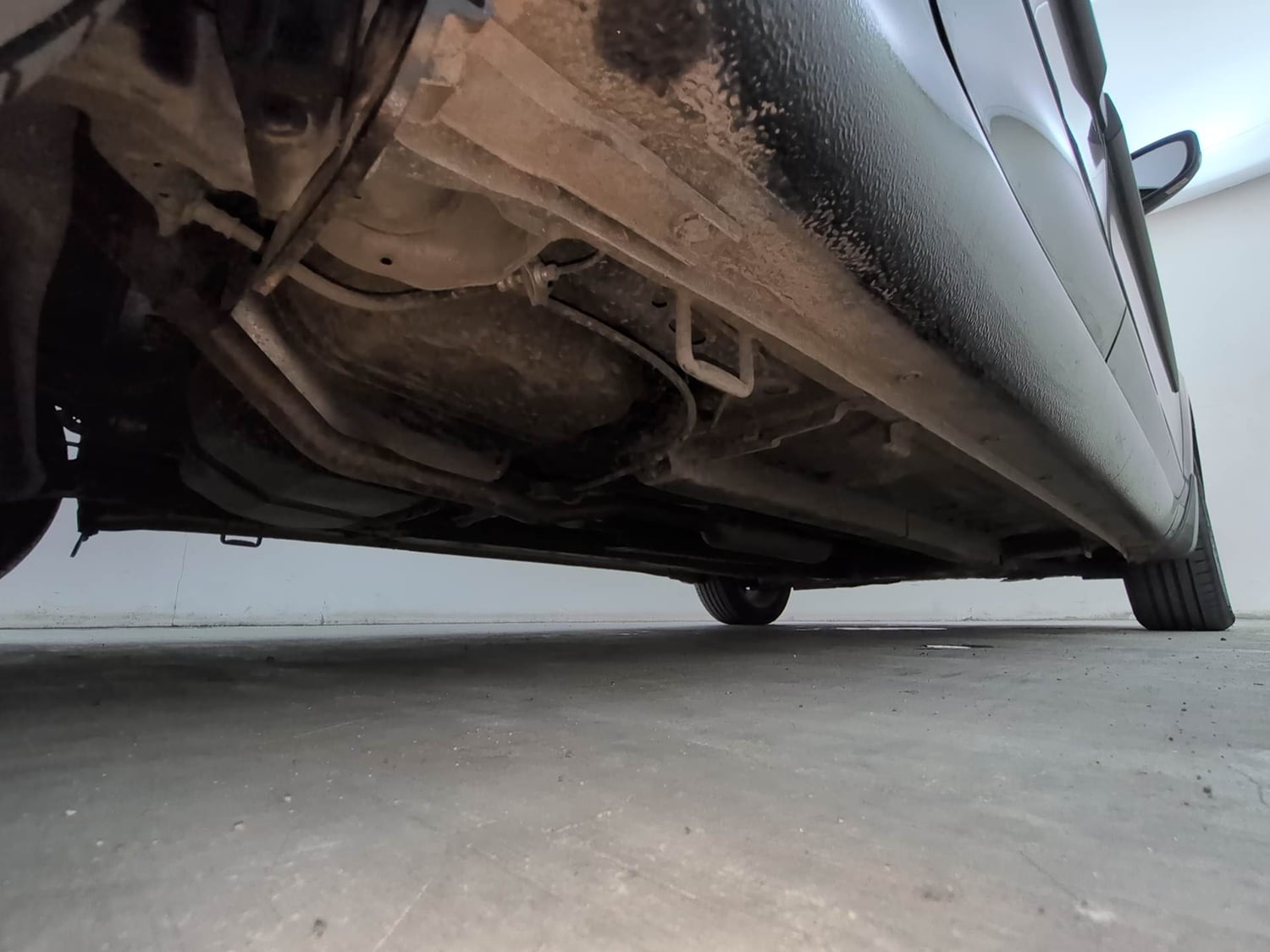 Used 2025 Maruti Suzuki Ciaz Alpha 1.5 AT Petrol Automatic extra REAR RIGHT UNDERBODY VIEW