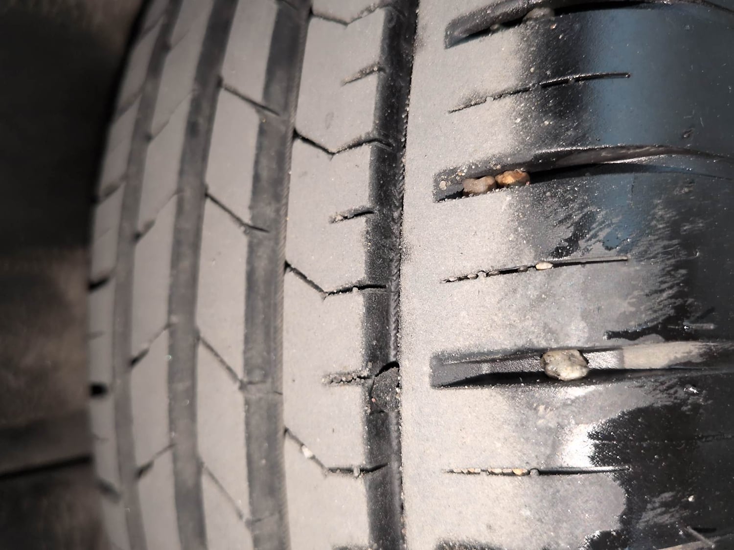 Used 2025 Maruti Suzuki Ciaz Alpha 1.5 AT Petrol Automatic tyres RIGHT REAR TYRE TREAD VIEW