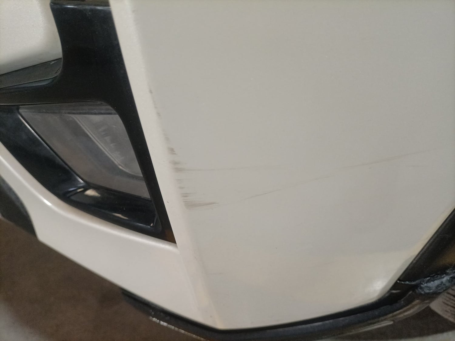Used 2022 Mahindra XUV 300 W8 1.5 Diesel Diesel Manual dents MINOR SCRATCH