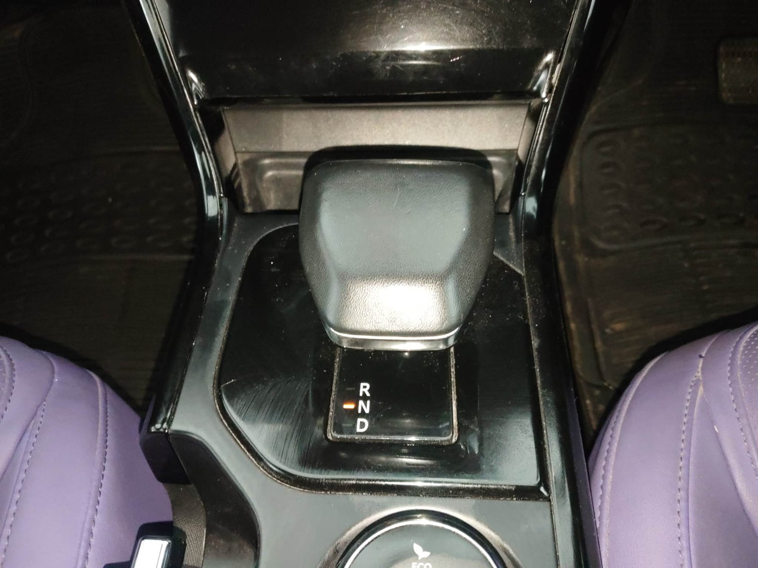 Used 2024 Tata Nexon Fearless Plus S Purple 1.5 Revotorq Diesel 6AMT Dual Tone Diesel Automatic interior GEAR  KNOB VIEW