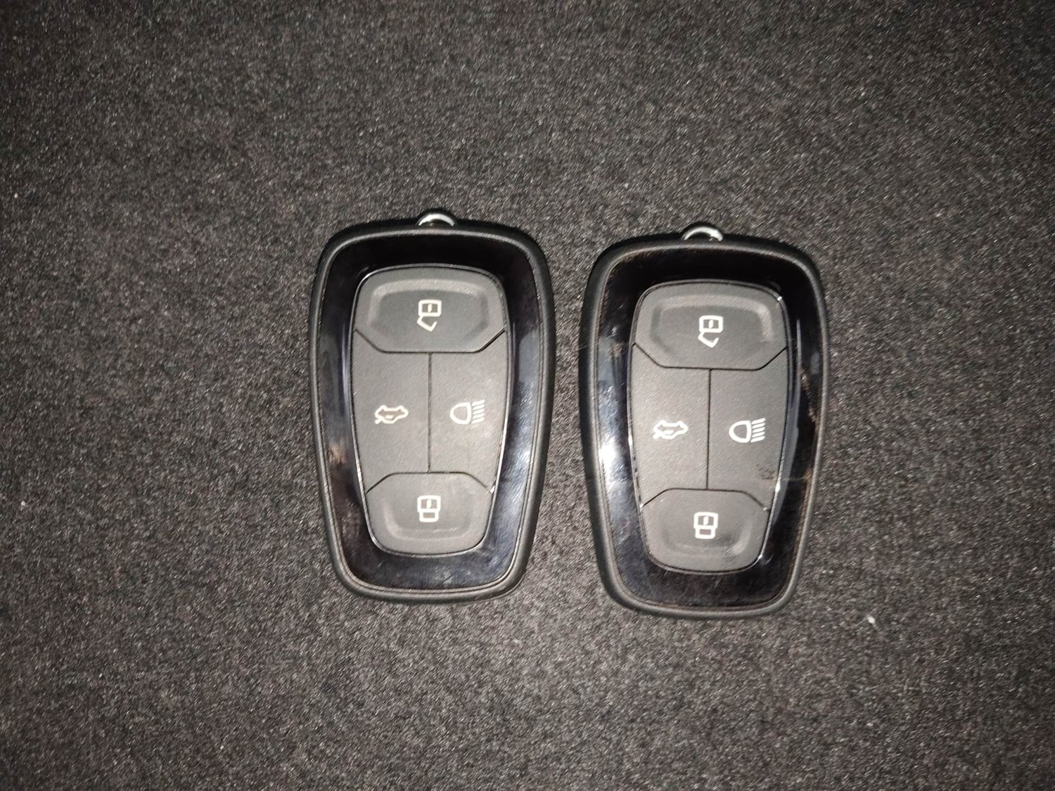 Used 2024 Tata Nexon Fearless Plus S Purple 1.5 Revotorq Diesel 6AMT Dual Tone Diesel Automatic extra CAR KEY VIEW