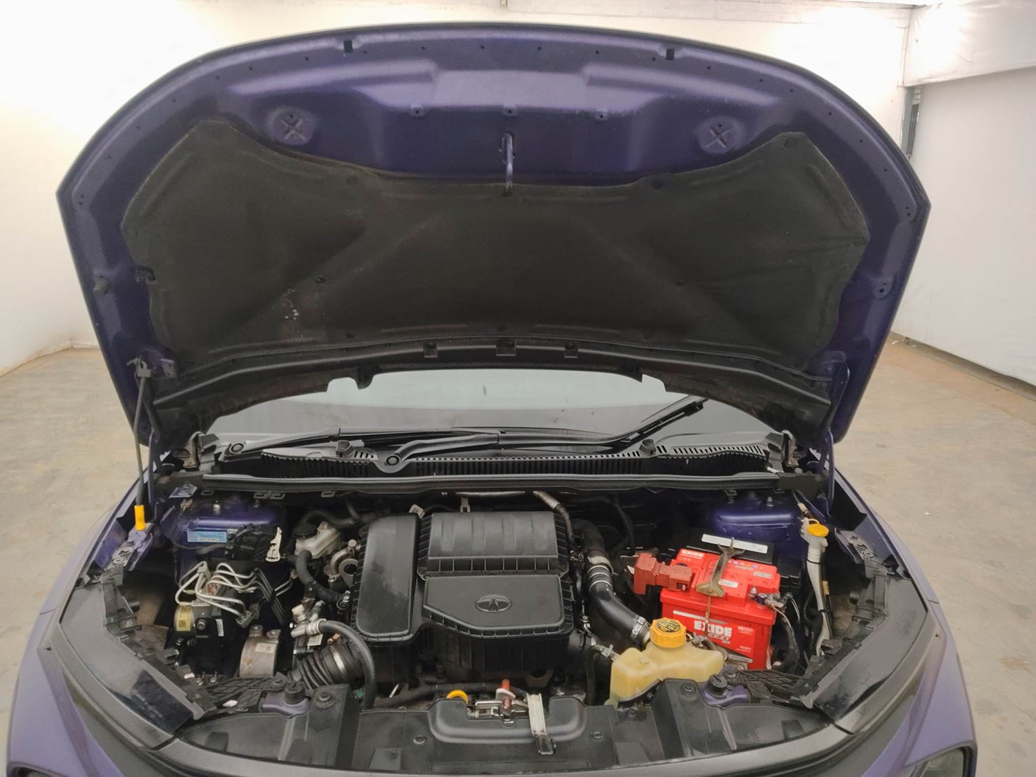 Used 2024 Tata Nexon Fearless Plus S Purple 1.5 Revotorq Diesel 6AMT Dual Tone Diesel Automatic engine ENGINE & BONNET OPEN FRONT VIEW