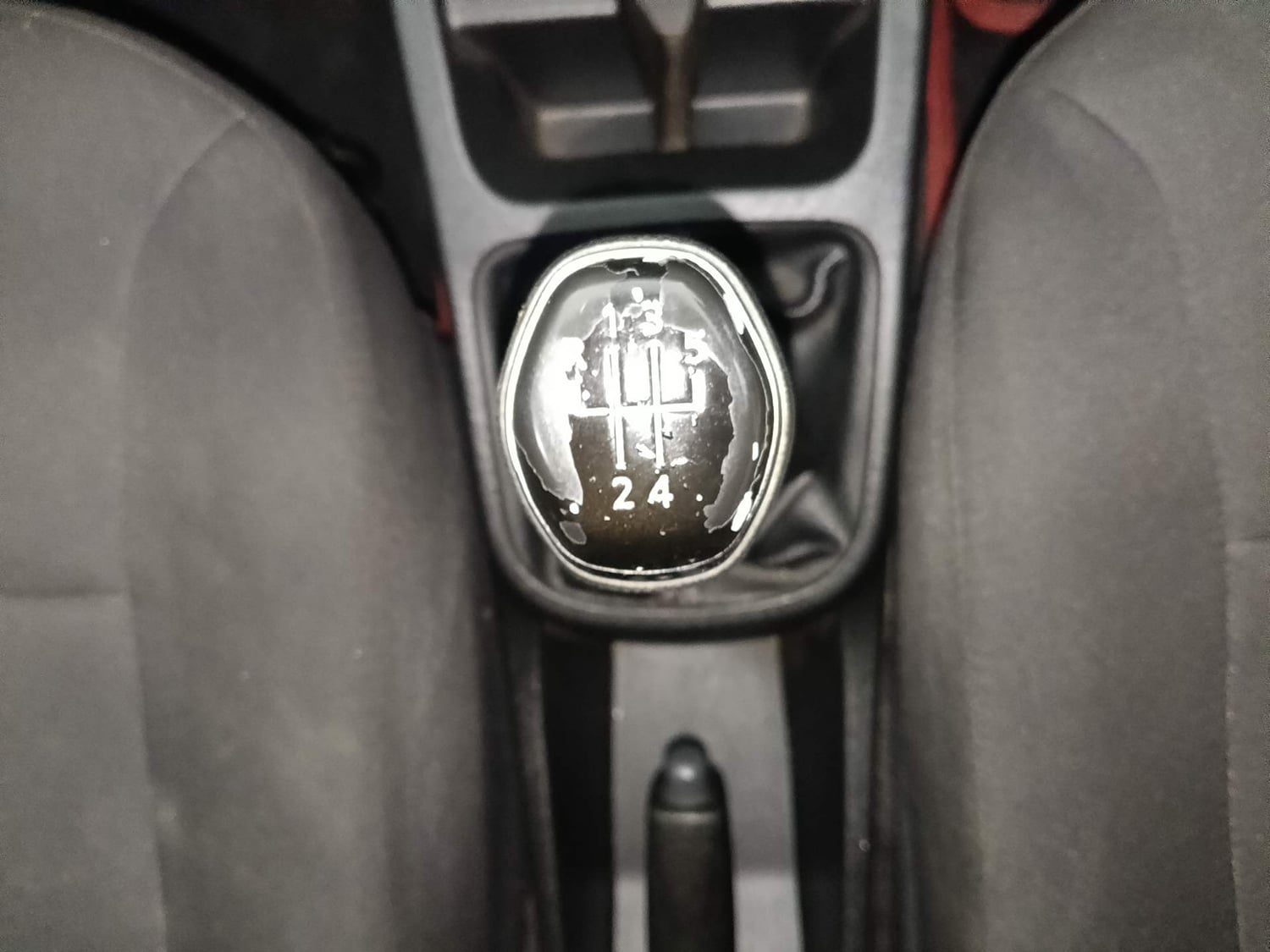 Used 2022 Renault Kwid RXT 1.0 (O) Petrol Manual interior GEAR  KNOB VIEW