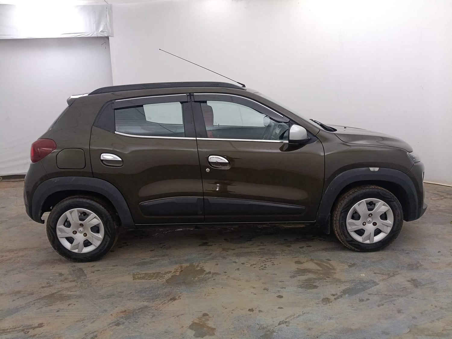 Used 2022 Renault Kwid RXT 1.0 (O) Petrol Manual exterior RIGHT SIDE VIEW