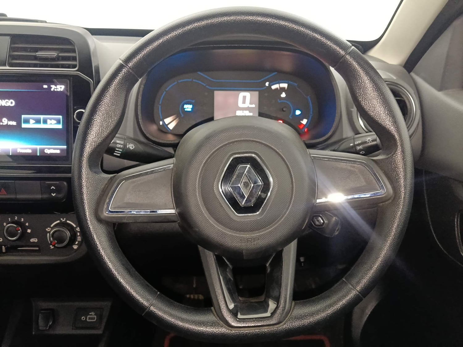 Used 2022 Renault Kwid RXT 1.0 (O) Petrol Manual interior STEERING VIEW
