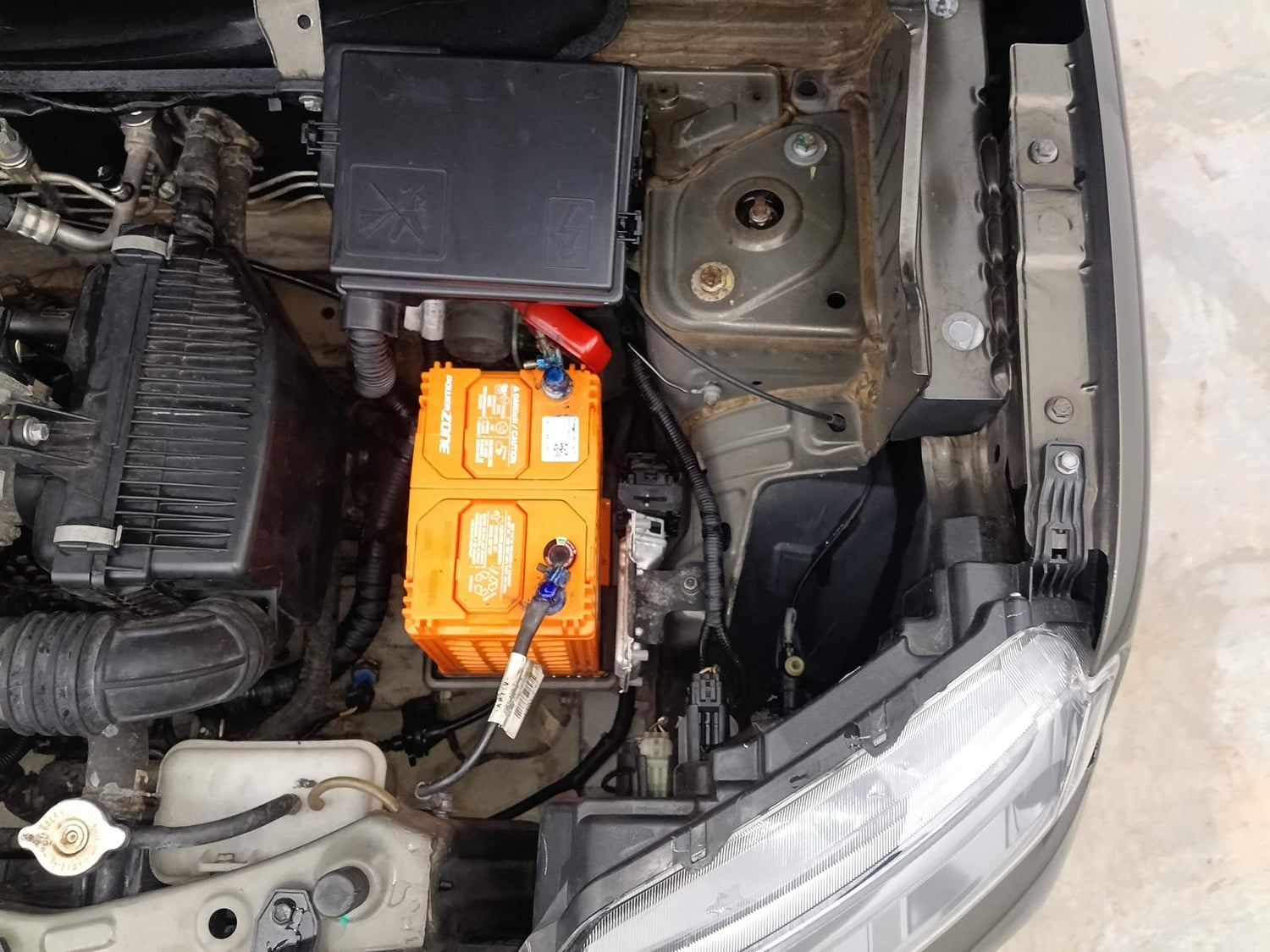 Used 2022 Renault Kwid RXT 1.0 (O) Petrol Manual engine ENGINE LEFT SIDE VIEW