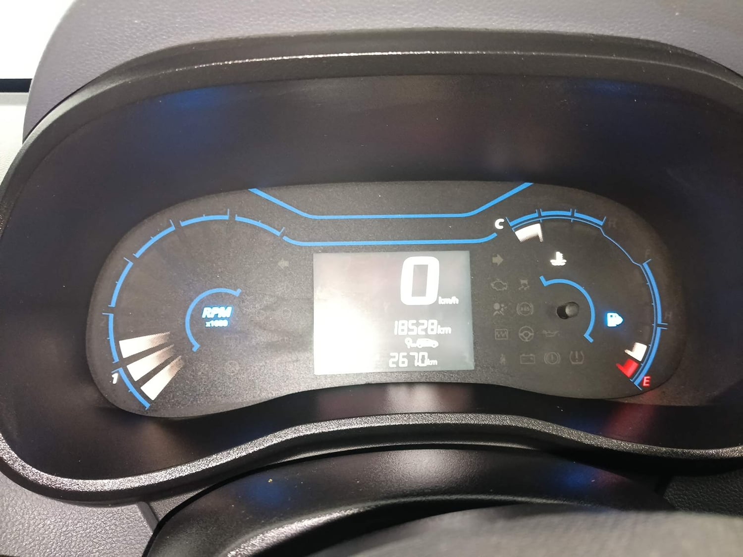 Used 2022 Renault Kwid RXT 1.0 (O) Petrol Manual interior CLUSTERMETER VIEW
