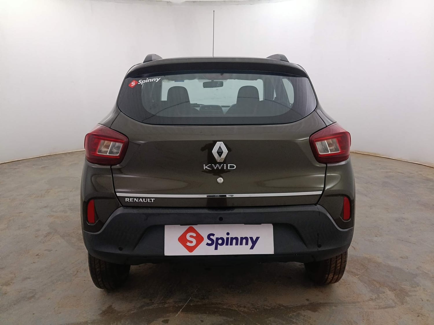 Used 2022 Renault Kwid RXT 1.0 (O) Petrol Manual exterior BACK VIEW