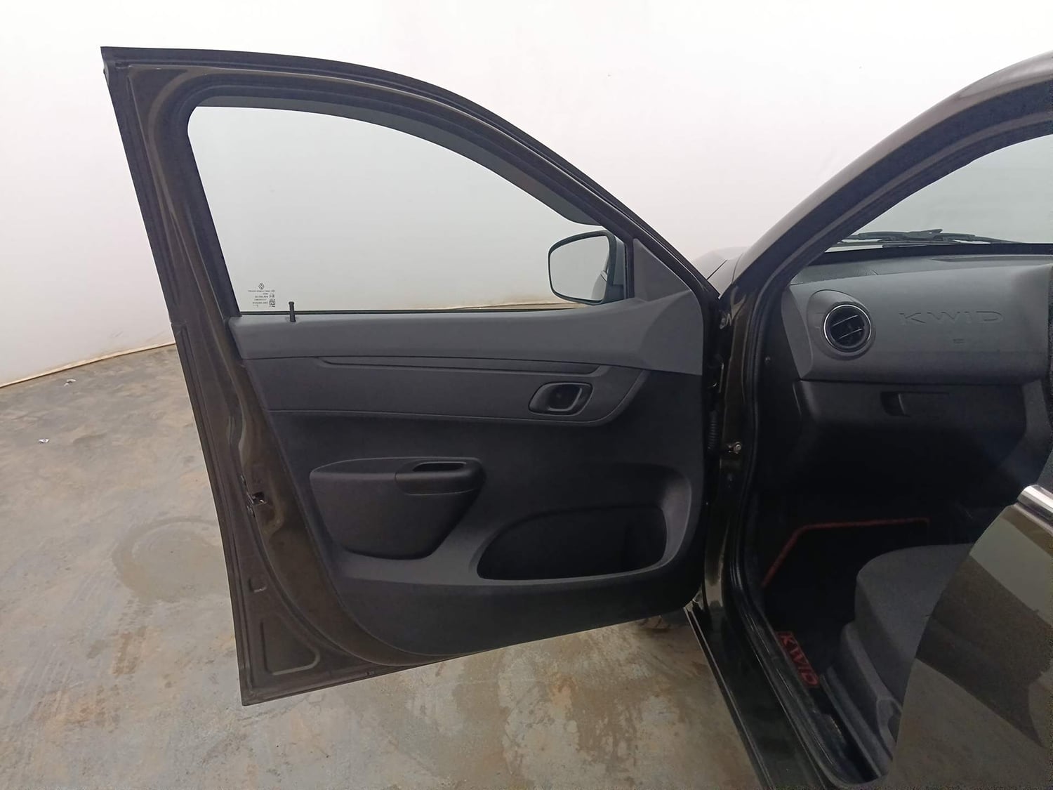 Used 2022 Renault Kwid RXT 1.0 (O) Petrol Manual interior LEFT FRONT DOOR OPEN VIEW