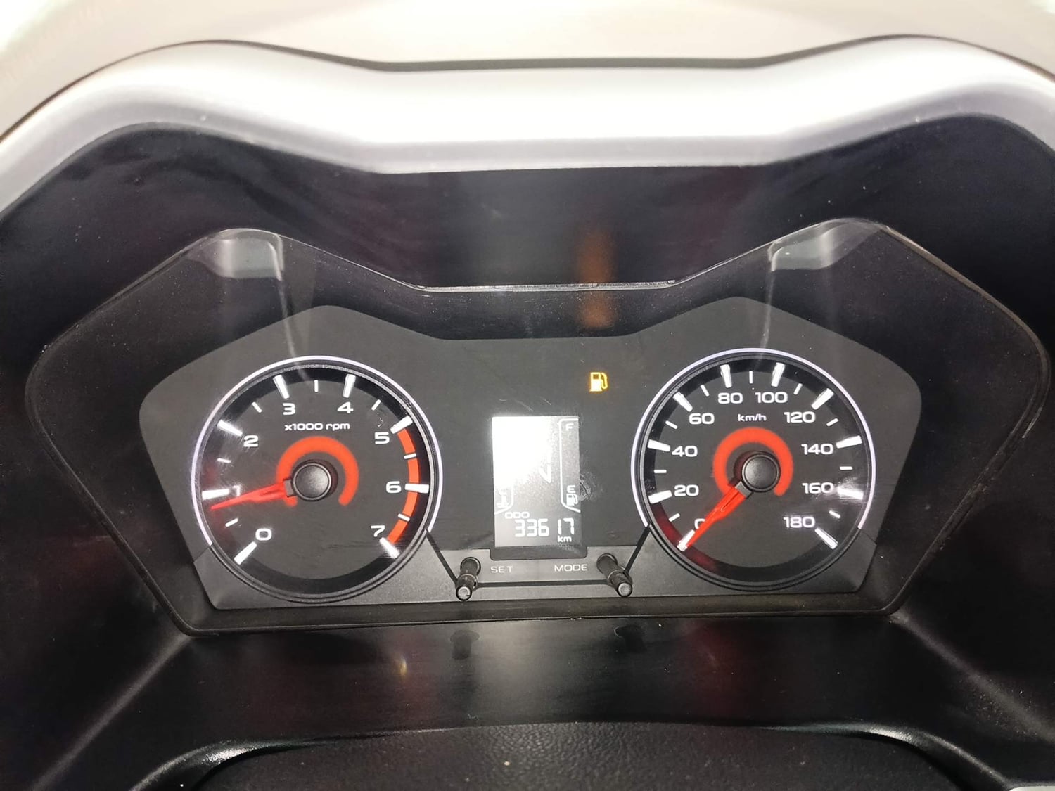 Used 2017 Mahindra KUV100 K8 6 STR Petrol Manual interior CLUSTERMETER VIEW