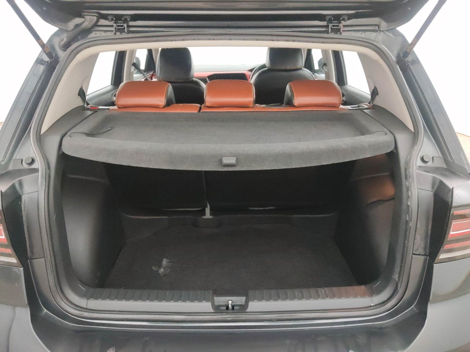 Used 2021 Volkswagen Taigun GT 1.5 TSI MT Petrol Manual interior DICKY INSIDE VIEW