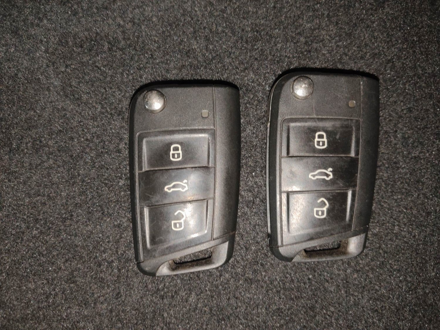 Used 2021 Volkswagen Taigun GT 1.5 TSI MT Petrol Manual extra CAR KEY VIEW