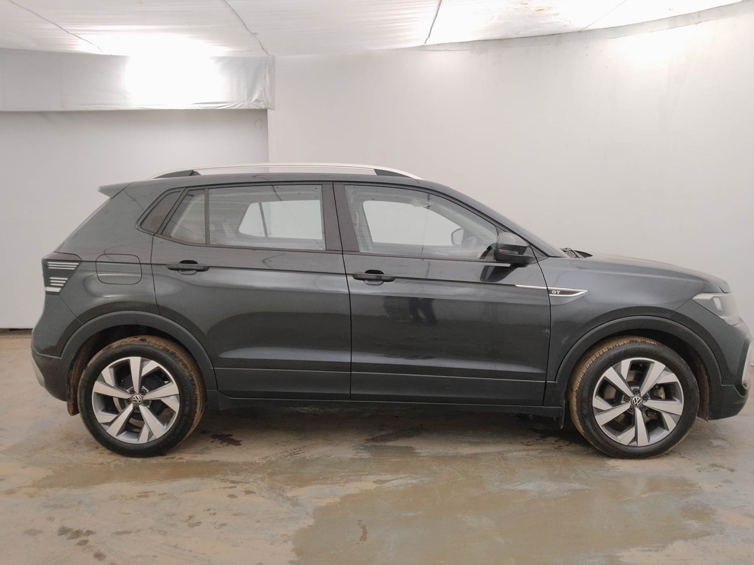 Used 2021 Volkswagen Taigun GT 1.5 TSI MT Petrol Manual exterior RIGHT SIDE VIEW