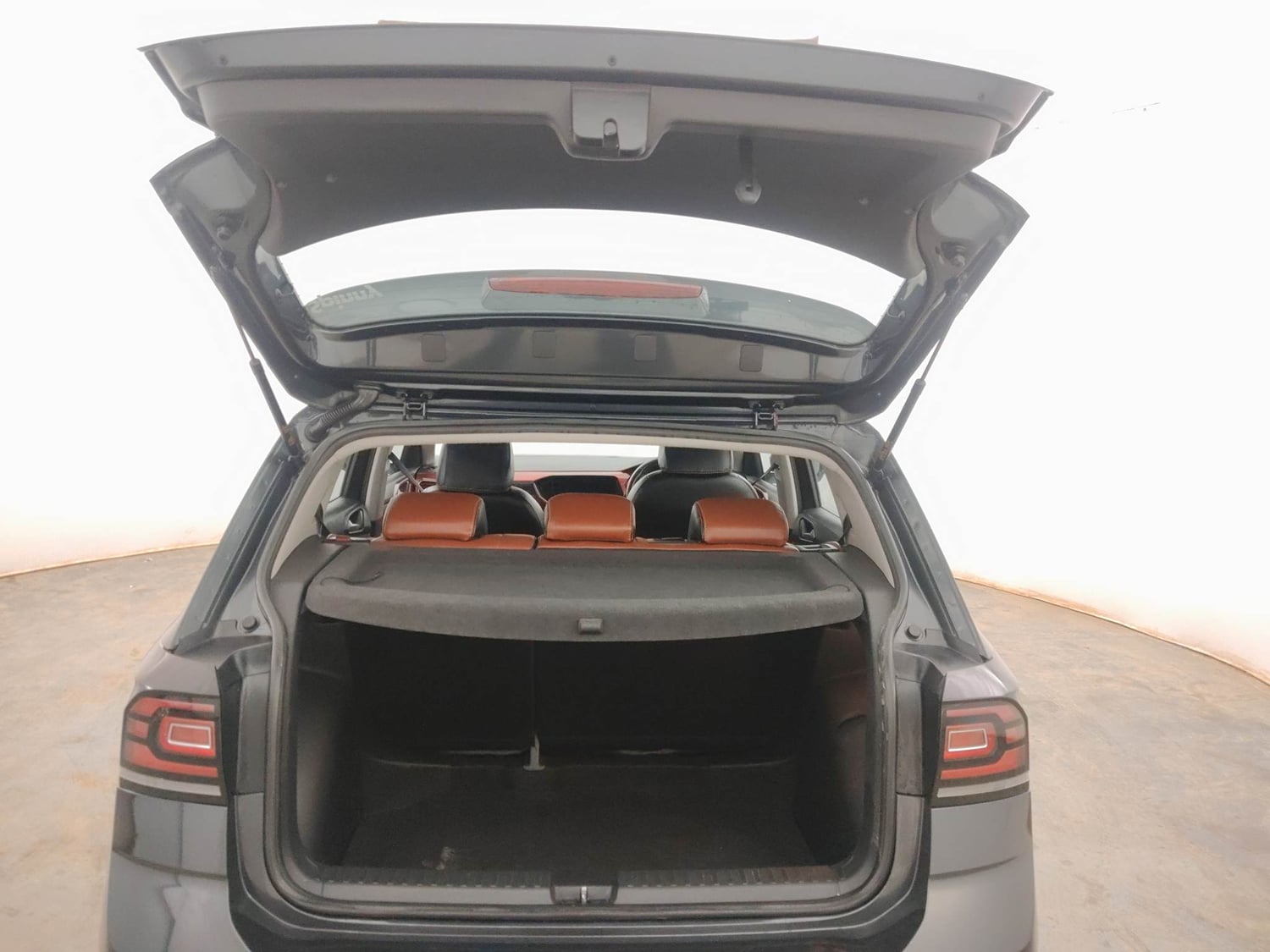 Used 2021 Volkswagen Taigun GT 1.5 TSI MT Petrol Manual interior DICKY DOOR OPEN VIEW