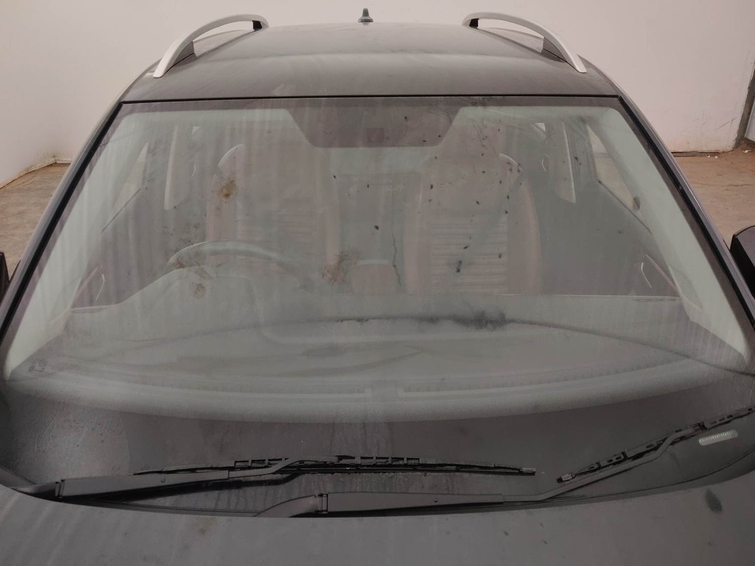 Used 2021 Volkswagen Taigun GT 1.5 TSI MT Petrol Manual exterior FRONT WINDSHIELD VIEW