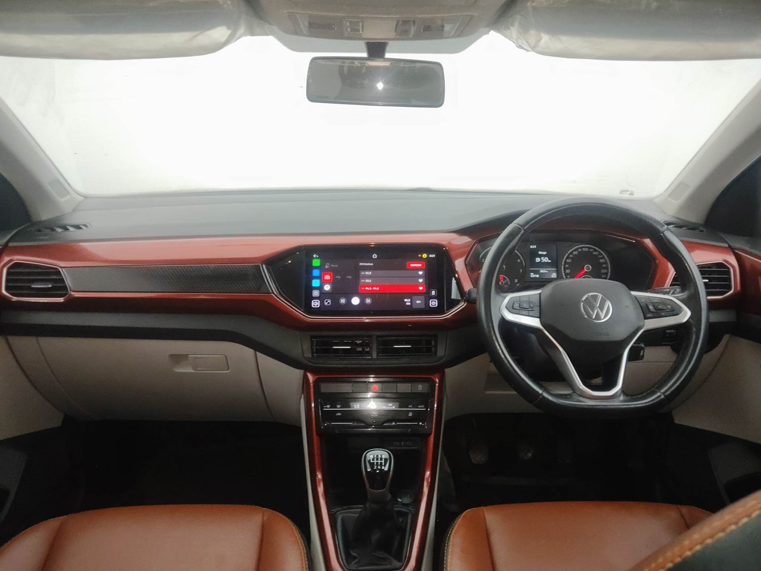 Used 2021 Volkswagen Taigun GT 1.5 TSI MT Petrol Manual interior DASHBOARD VIEW