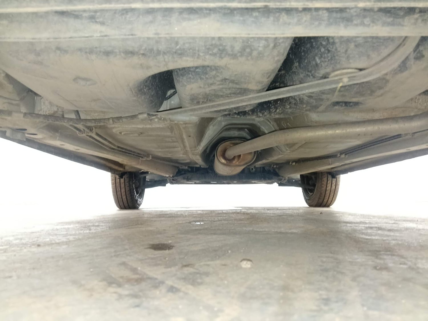 Used 2023 Maruti Suzuki Alto K10 LXi Petrol Manual extra REAR UNDERBODY VIEW (TAKEN FROM REAR)
