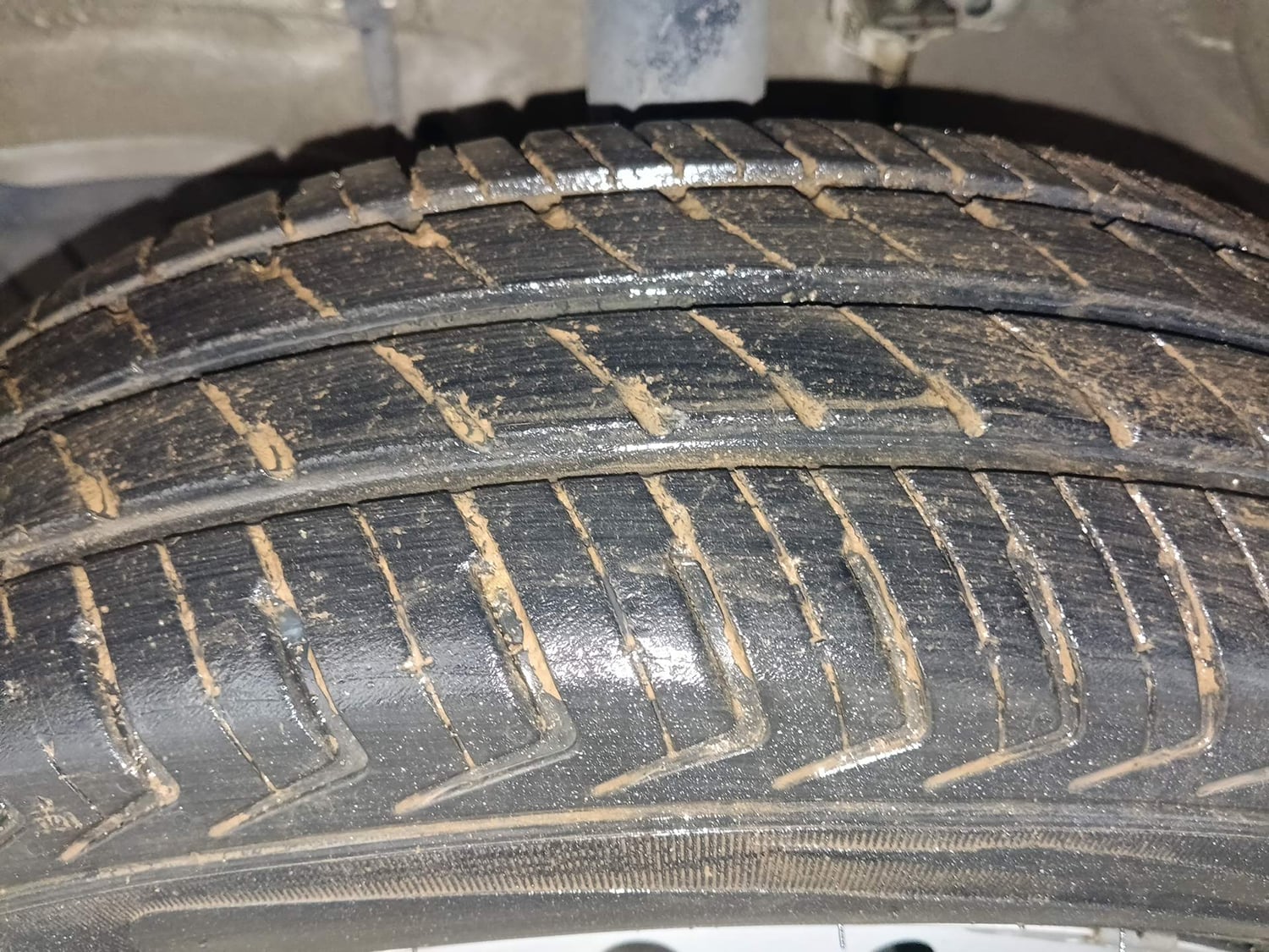 Used 2023 Maruti Suzuki Alto K10 LXi Petrol Manual tyres LEFT FRONT TYRE TREAD VIEW