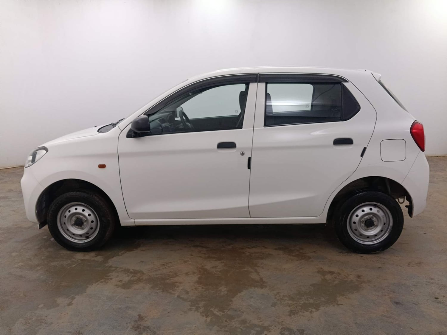 Used 2023 Maruti Suzuki Alto K10 LXi Petrol Manual exterior LEFT SIDE VIEW