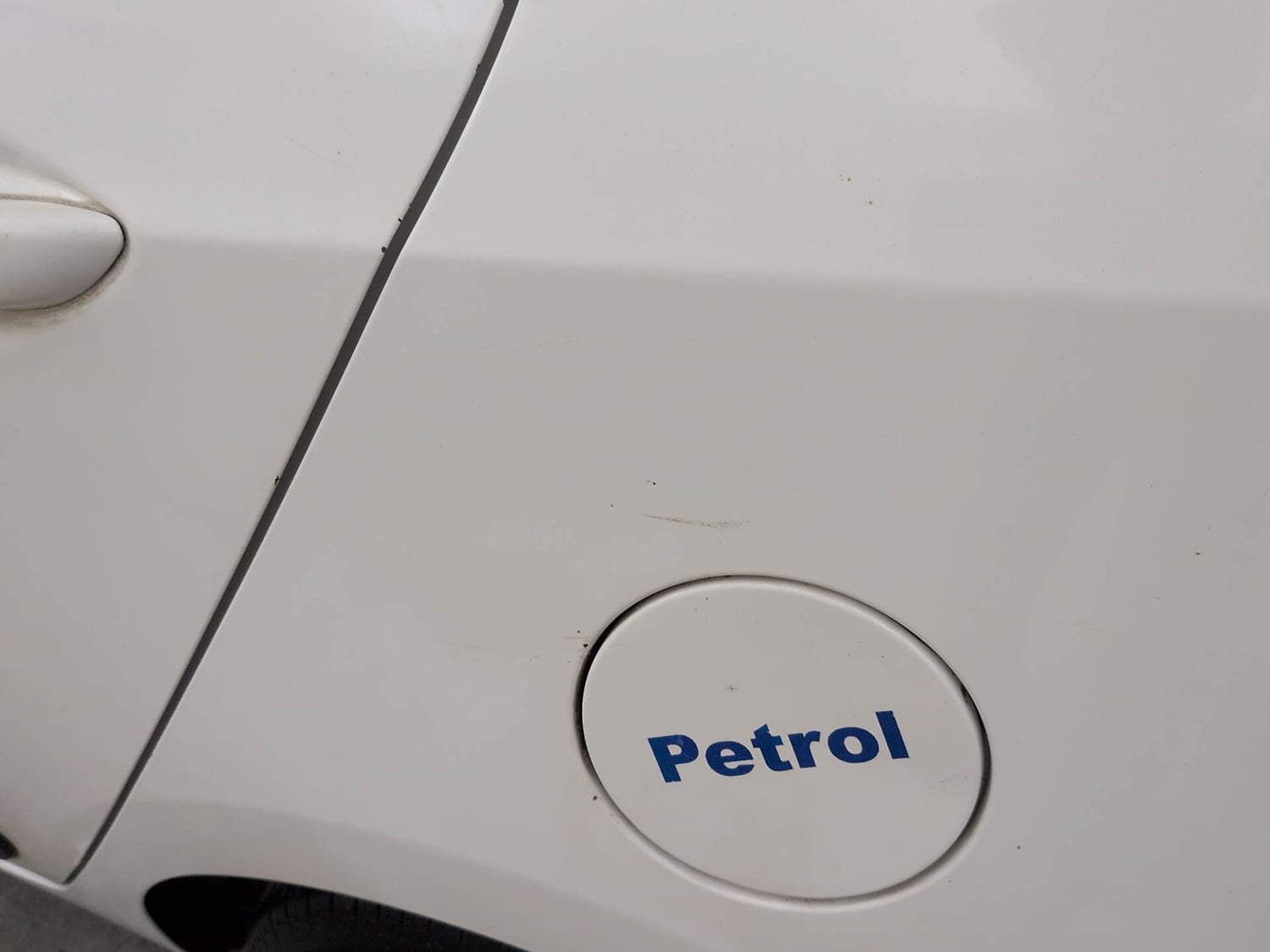 Used 2016 Hyundai Xcent S 1.2 Petrol Manual dents MINOR SCRATCH