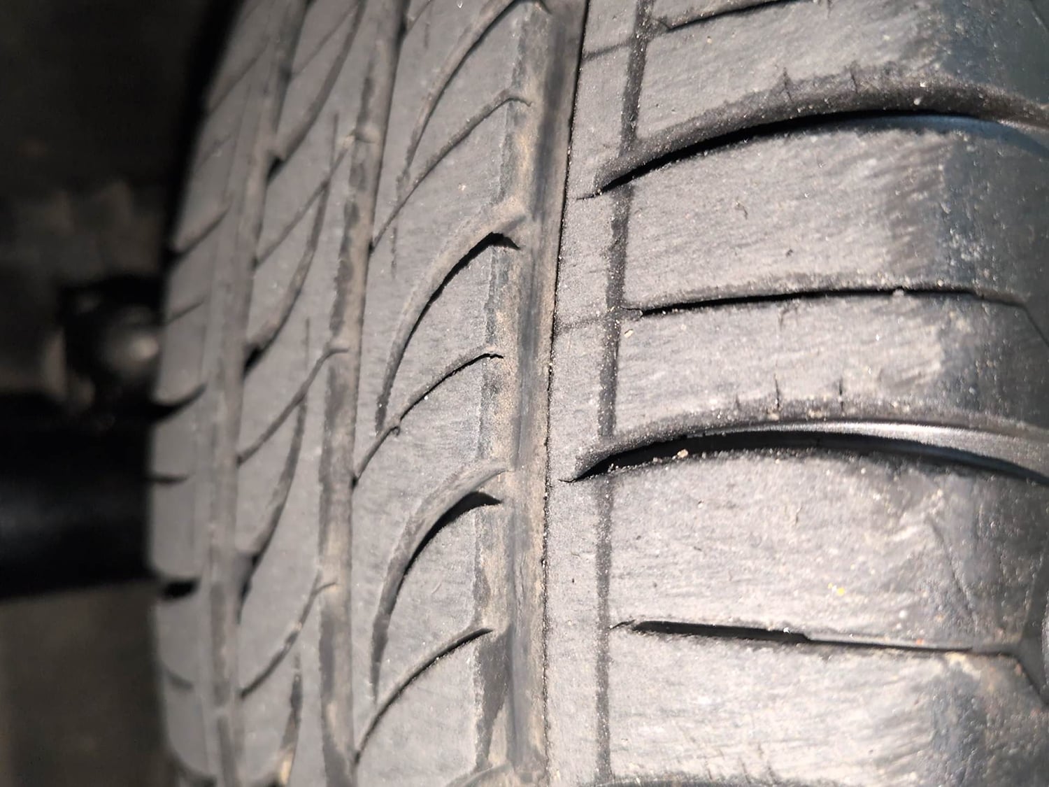 Used 2016 Hyundai Xcent S 1.2 Petrol Manual tyres LEFT FRONT TYRE TREAD VIEW