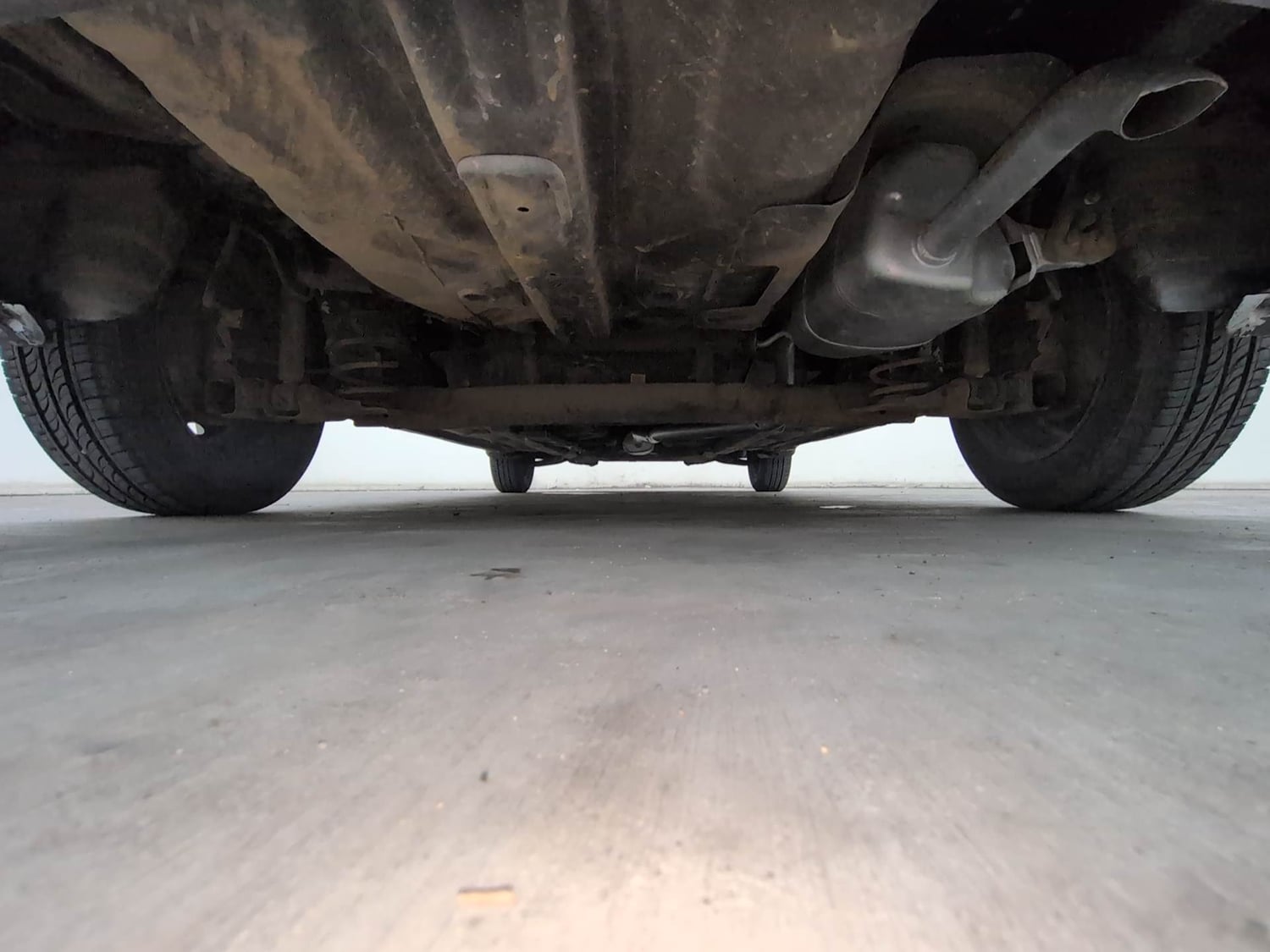 Used 2016 Hyundai Xcent S 1.2 Petrol Manual extra REAR UNDERBODY VIEW (TAKEN FROM REAR)