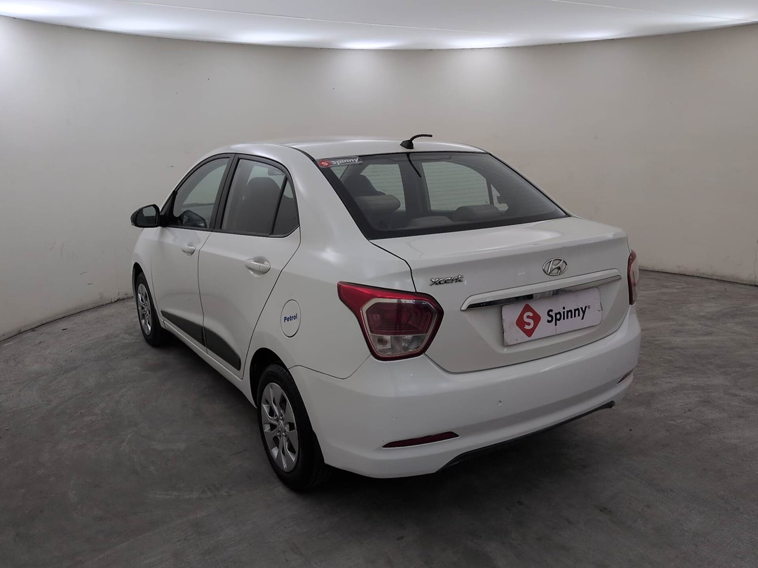 Used 2016 Hyundai Xcent S 1.2 Petrol Manual exterior LEFT REAR CORNER VIEW