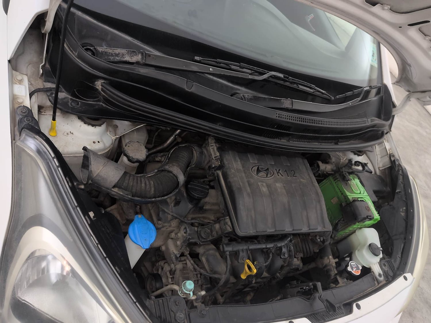 Used 2016 Hyundai Xcent S 1.2 Petrol Manual engine ENGINE RIGHT SIDE VIEW