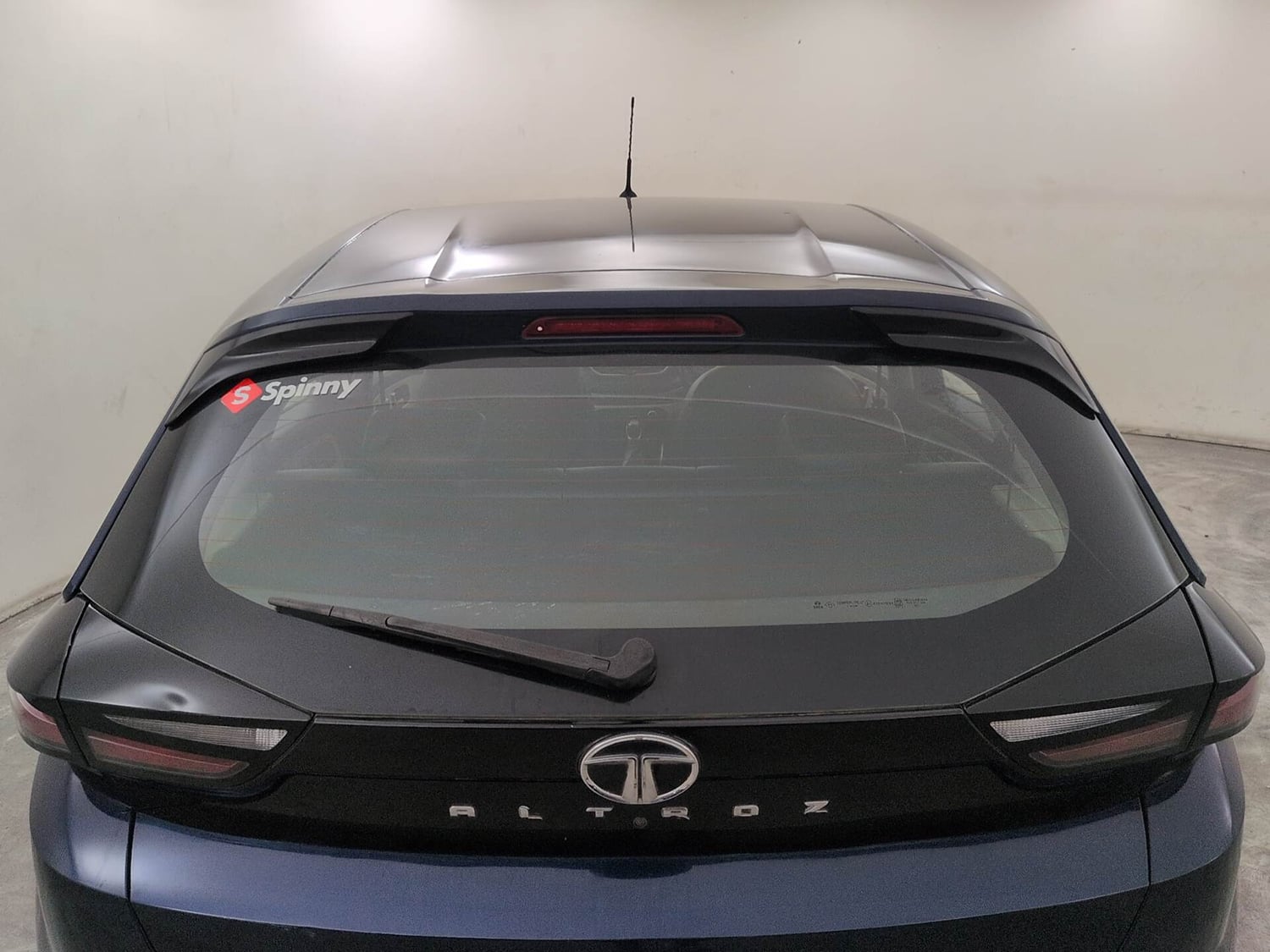 Used 2023 Tata Altroz XZA Petrol Petrol Automatic exterior BACK WINDSHIELD VIEW