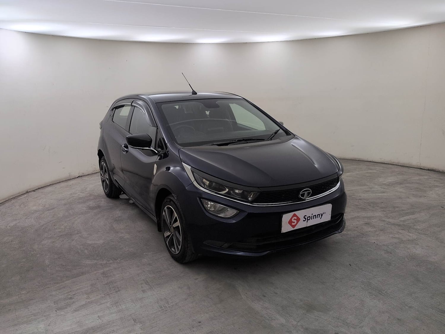 Used 2023 Tata Altroz XZA Petrol Petrol Automatic exterior RIGHT FRONT CORNER VIEW