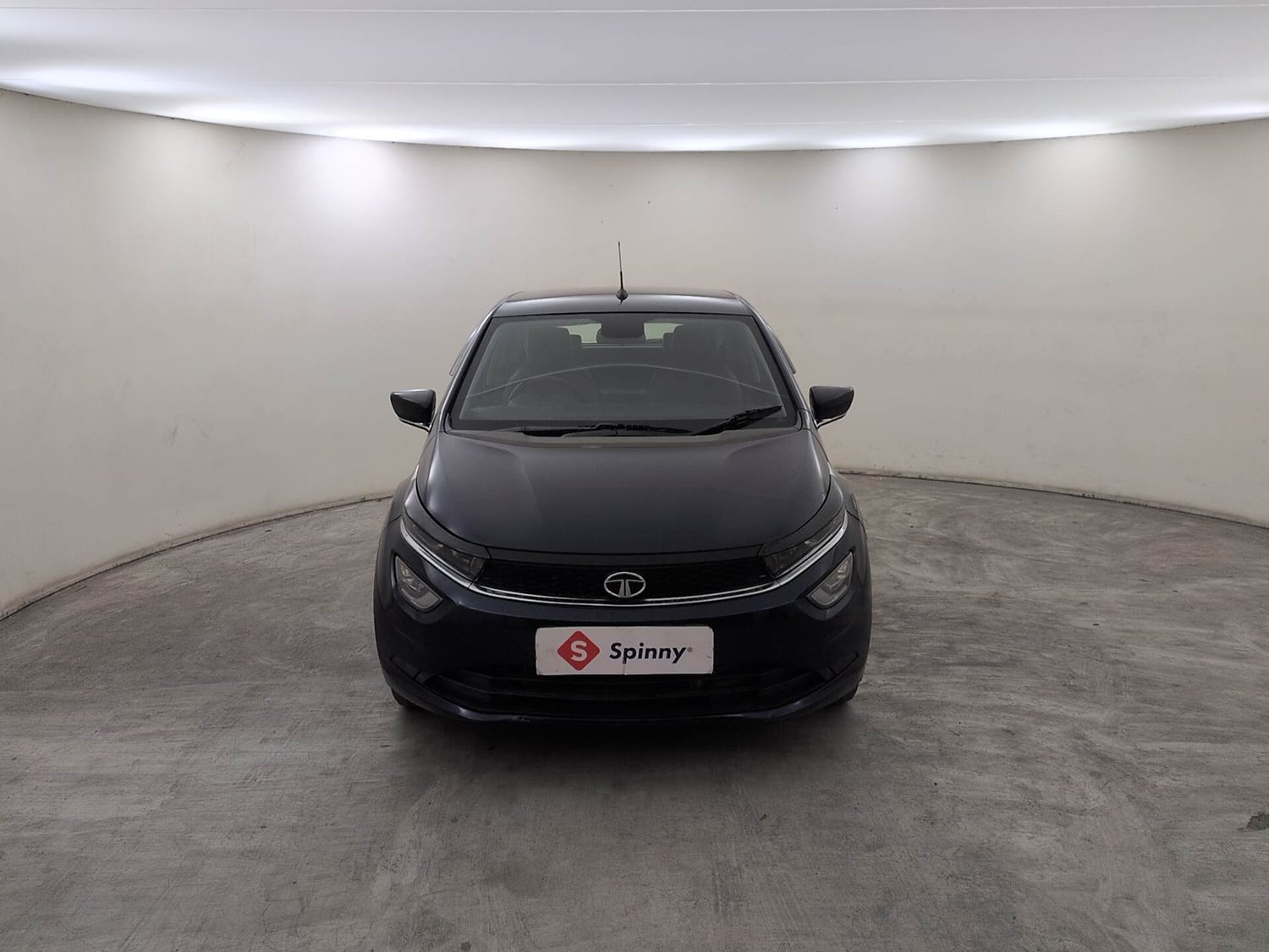 Used 2023 Tata Altroz XZA Petrol Petrol Automatic exterior FRONT VIEW