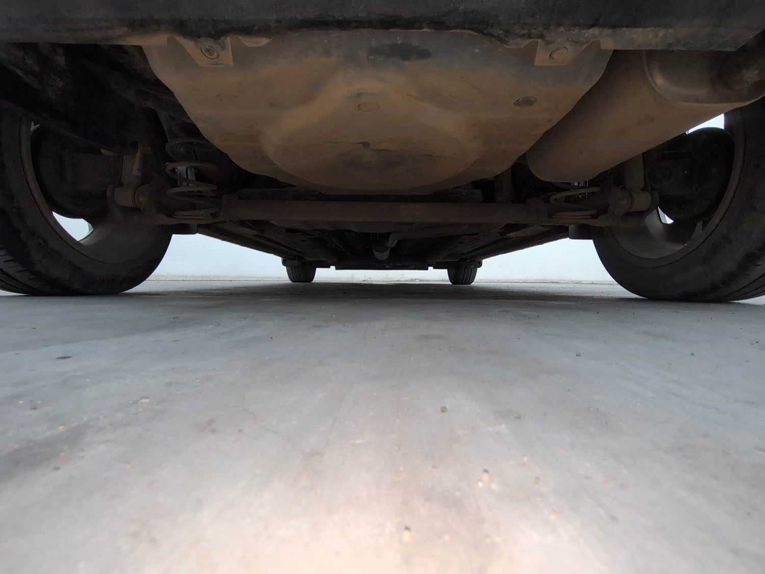 Used 2023 Tata Altroz XZA Petrol Petrol Automatic extra REAR UNDERBODY VIEW (TAKEN FROM REAR)