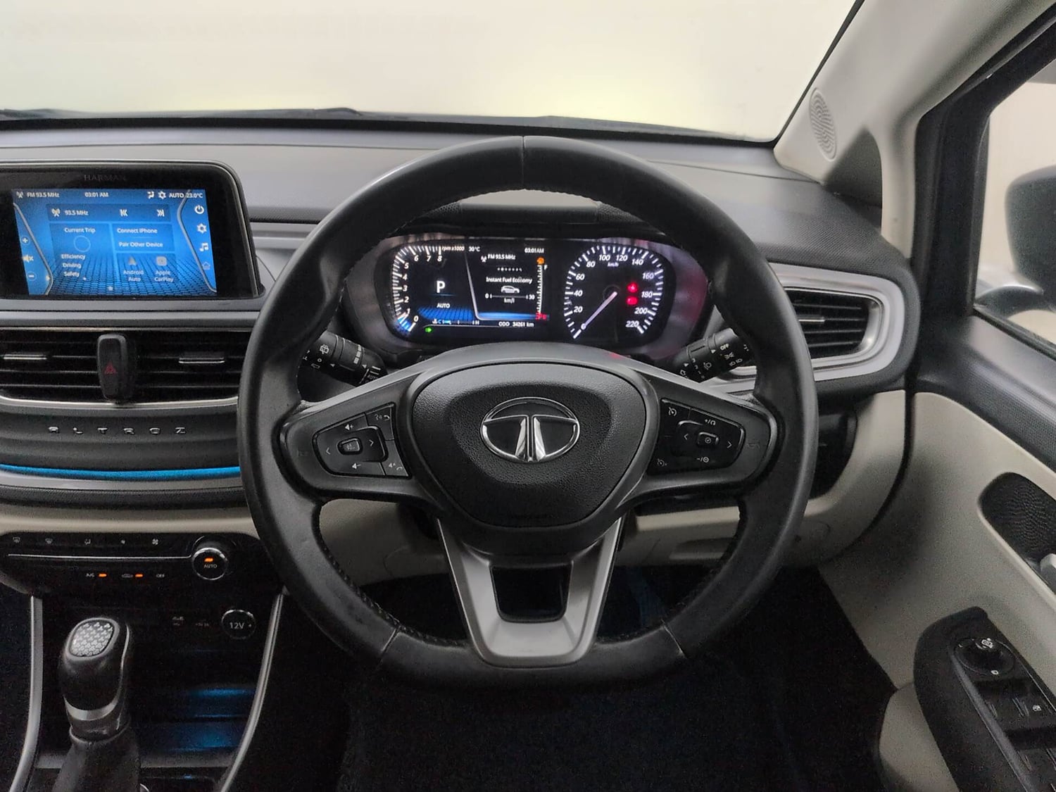 Used 2023 Tata Altroz XZA Petrol Petrol Automatic interior STEERING VIEW
