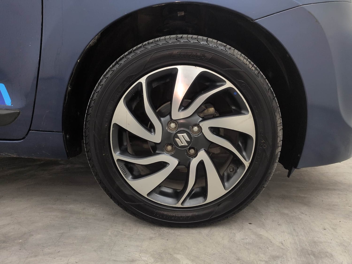 Used 2020 Maruti Suzuki Baleno Zeta Petrol Manual tyres RIGHT FRONT TYRE RIM VIEW