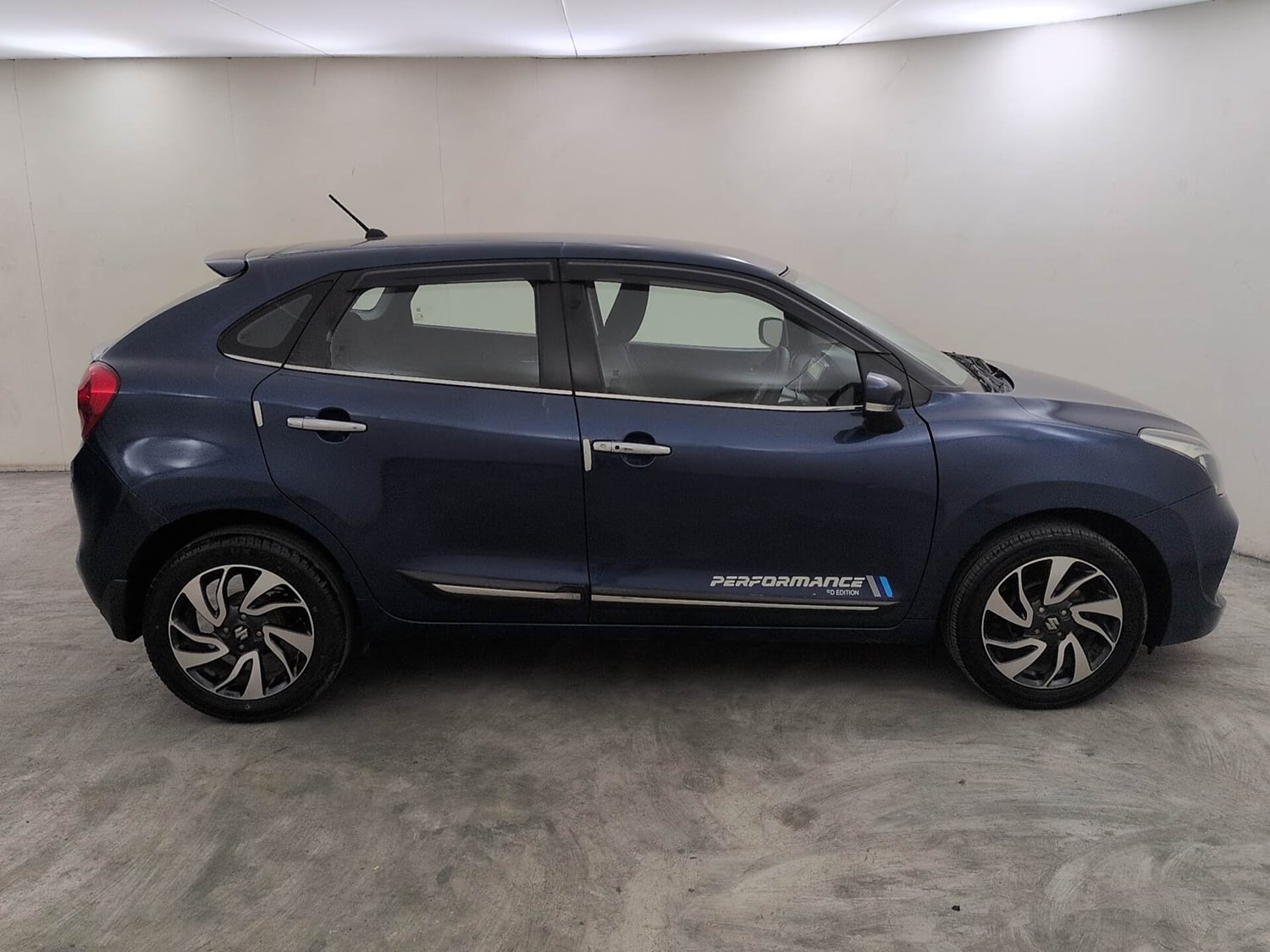 Used 2020 Maruti Suzuki Baleno Zeta Petrol Manual exterior RIGHT SIDE VIEW