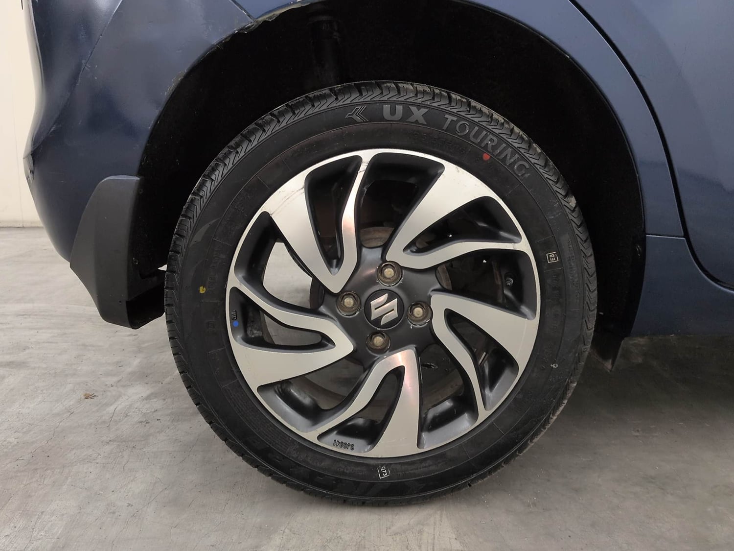 Used 2020 Maruti Suzuki Baleno Zeta Petrol Manual tyres RIGHT REAR TYRE RIM VIEW
