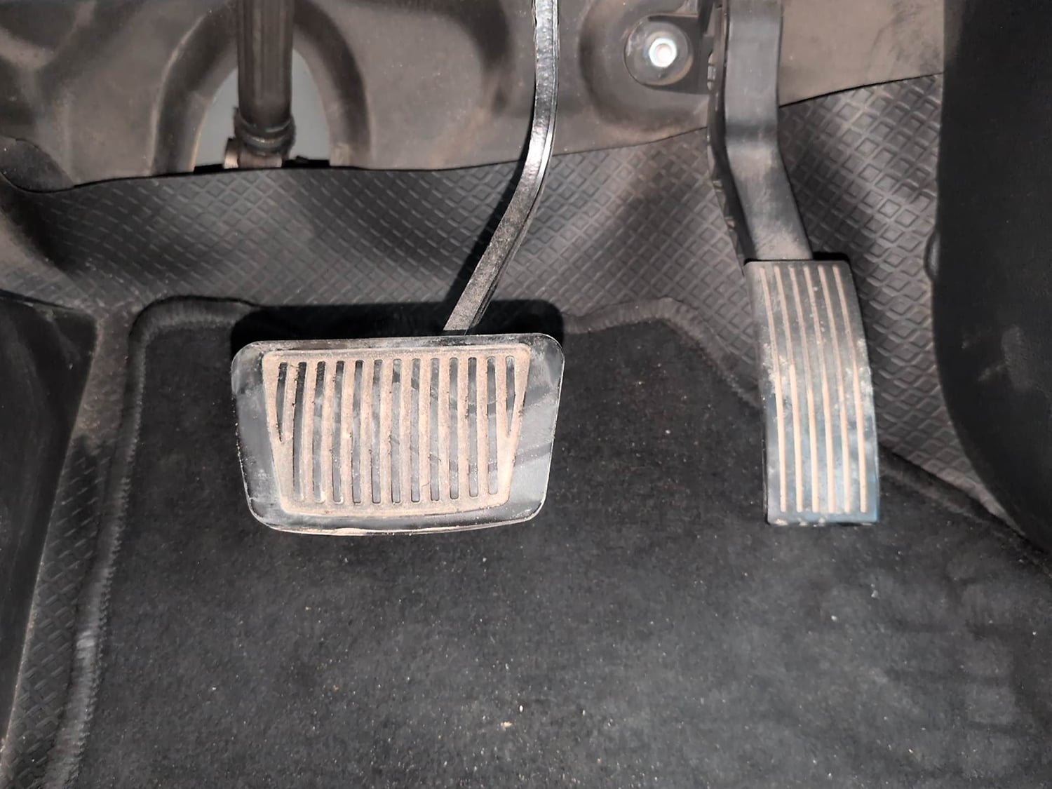 Used 2019 Hyundai Elite i20 Asta 1.2 AT Petrol Automatic interior PEDALS VIEW
