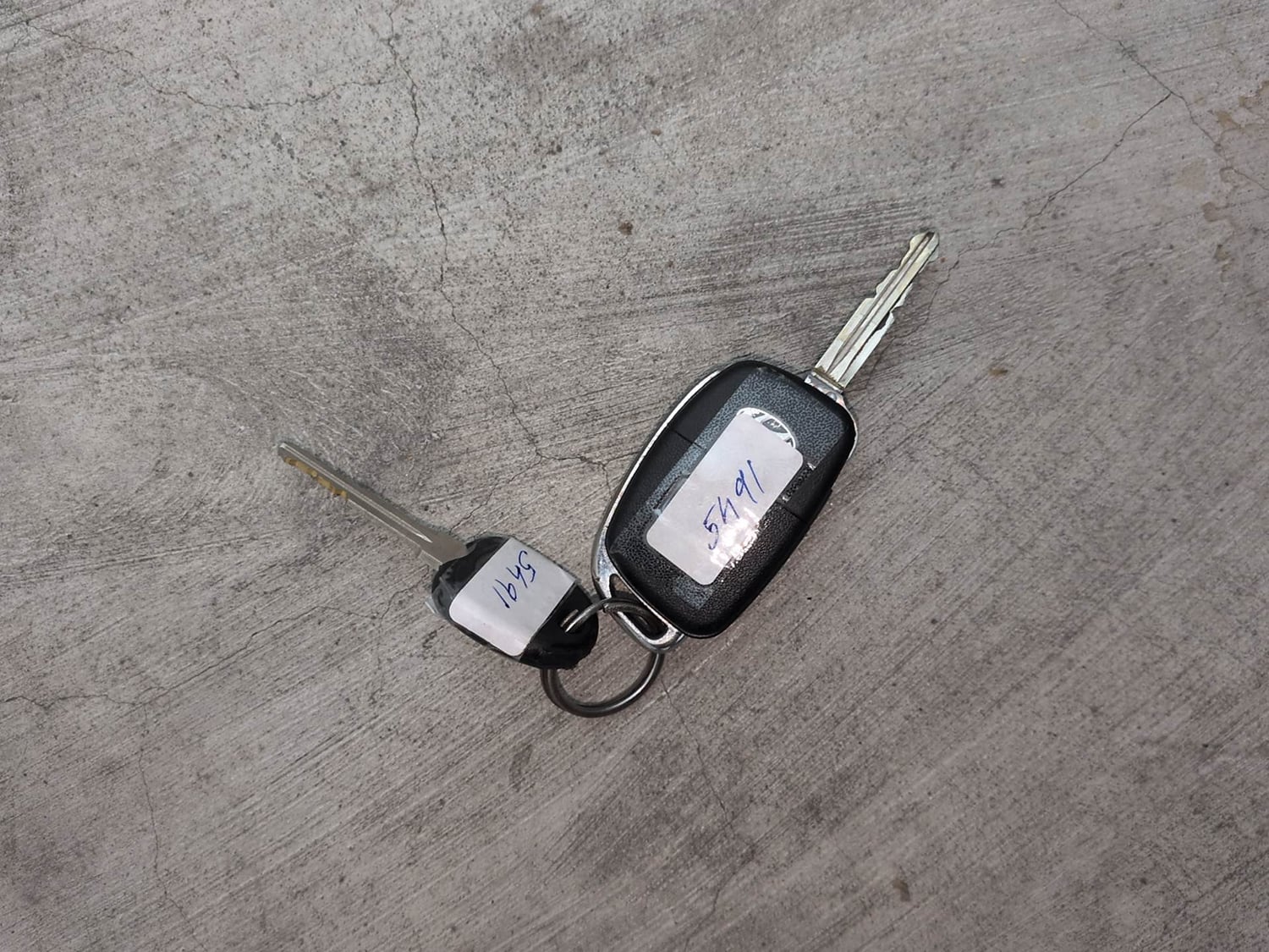 Used 2019 Hyundai Elite i20 Asta 1.2 AT Petrol Automatic extra CAR KEY VIEW