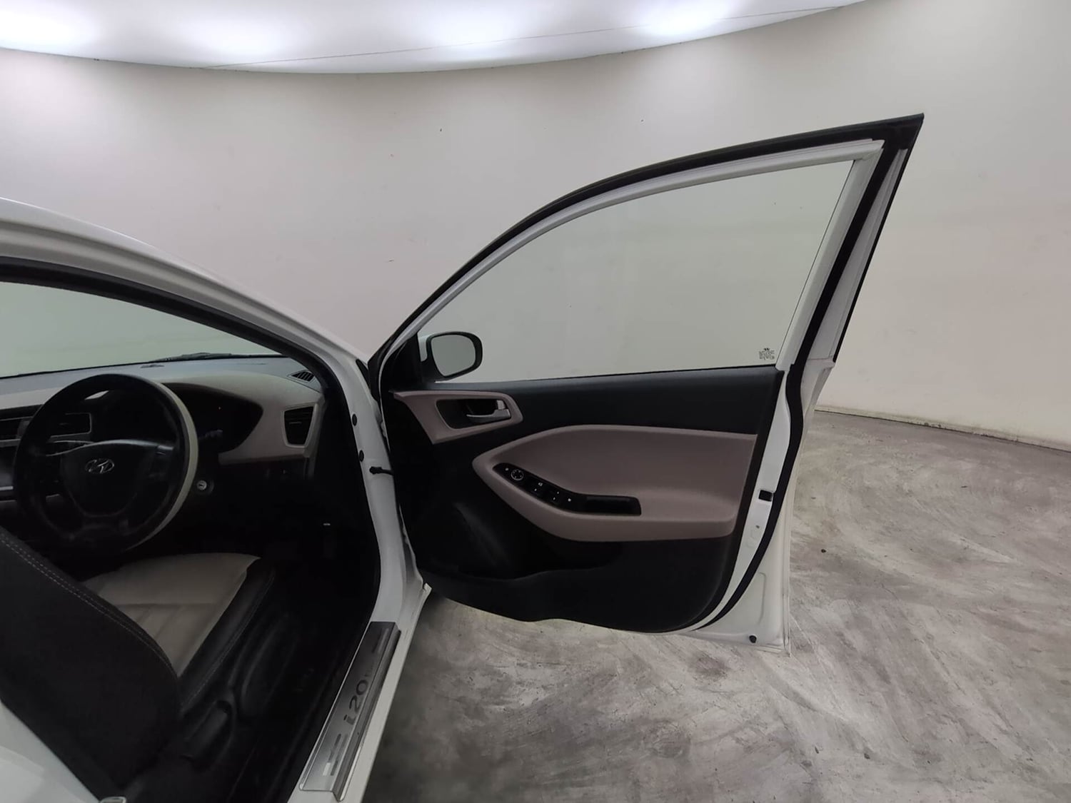 Used 2019 Hyundai Elite i20 Asta 1.2 AT Petrol Automatic interior RIGHT FRONT DOOR OPEN VIEW