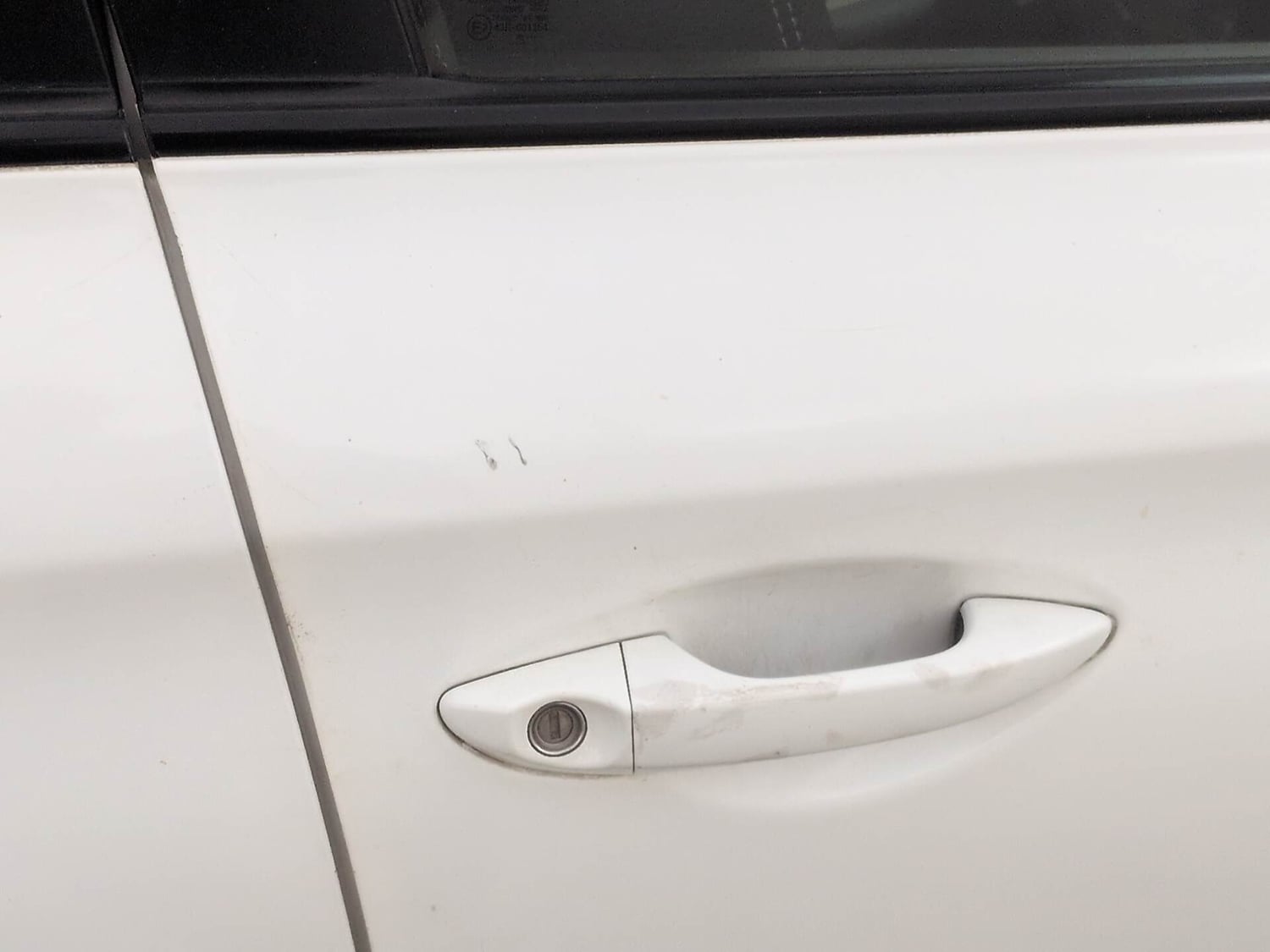 Used 2019 Hyundai Elite i20 Asta 1.2 AT Petrol Automatic dents MINOR SCRATCH