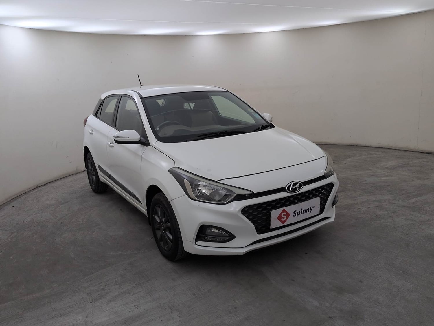 Used 2019 Hyundai Elite i20 Asta 1.2 AT Petrol Automatic exterior RIGHT FRONT CORNER VIEW