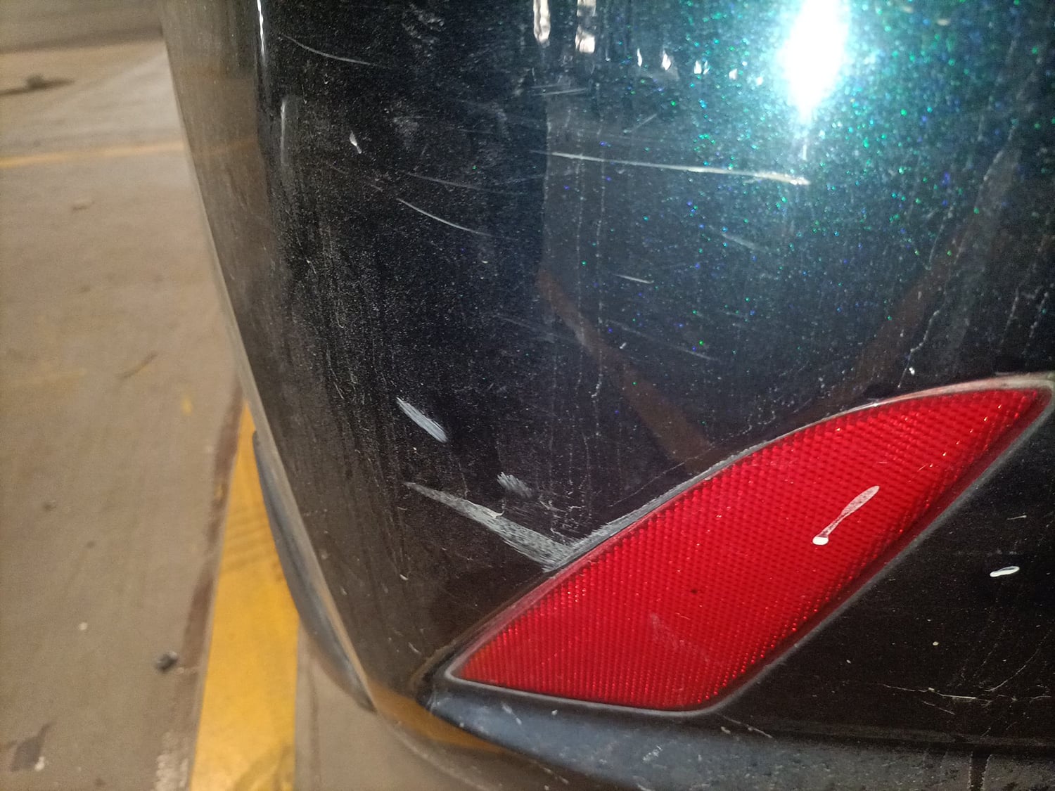 Used 2024 Hyundai Grand i10 Nios Sportz 1.2 Kappa AMT Petrol Automatic dents MINOR SCRATCH