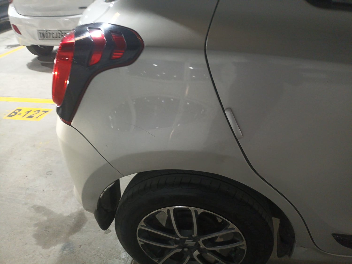 Used 2020 Maruti Suzuki Swift ZXi Plus AMT Petrol Automatic dents MINOR DENT